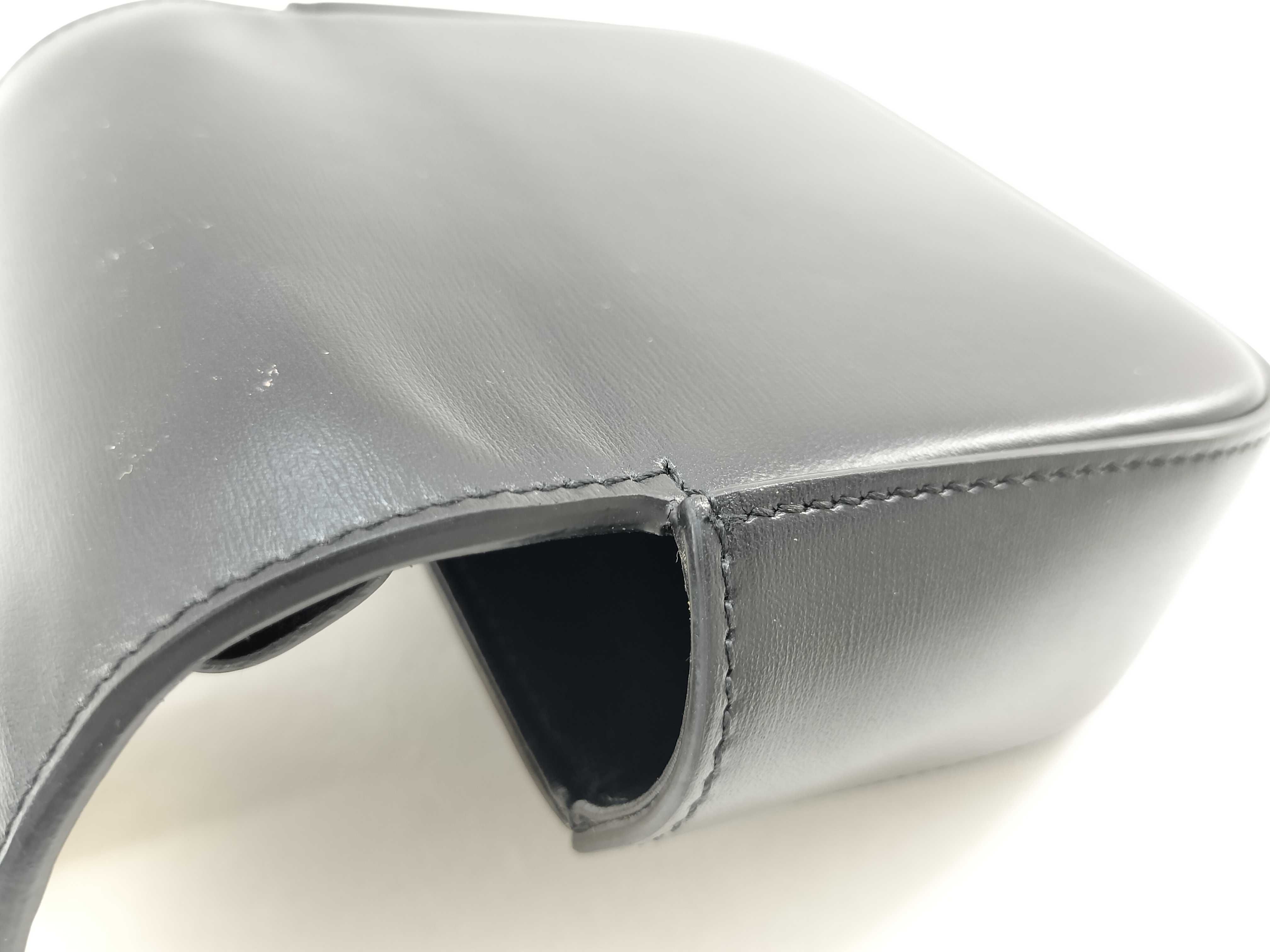 Triomphe Shoulder Bag Pouch — view 13