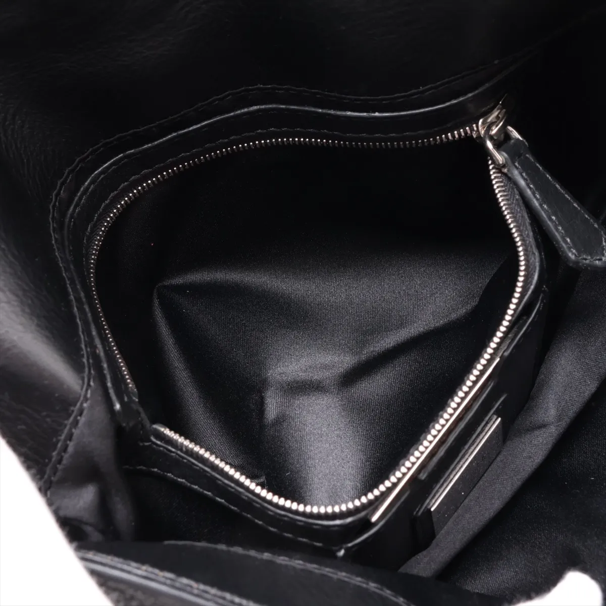 [Individually packaged] Fendi Baguette 8BR600 Leather x Jewel Shoulder Bag, Black — view 7