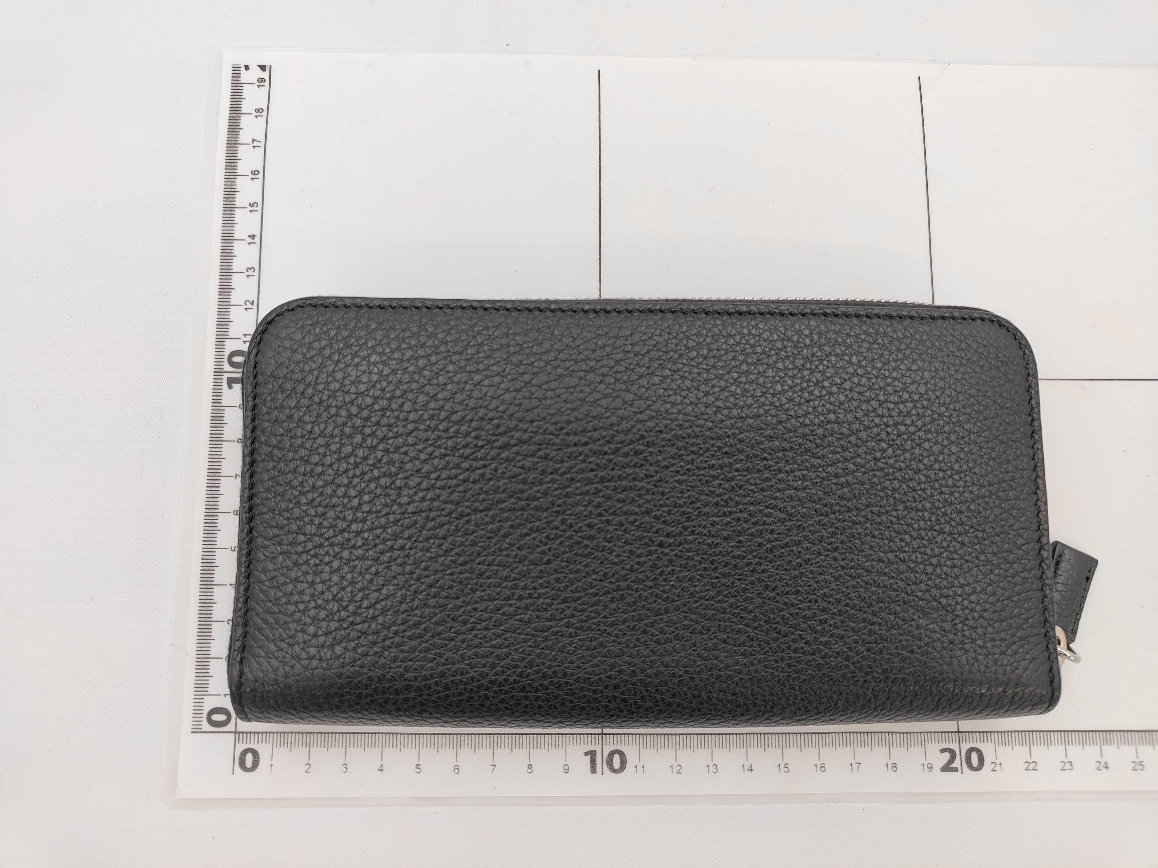 wallet — view 2
