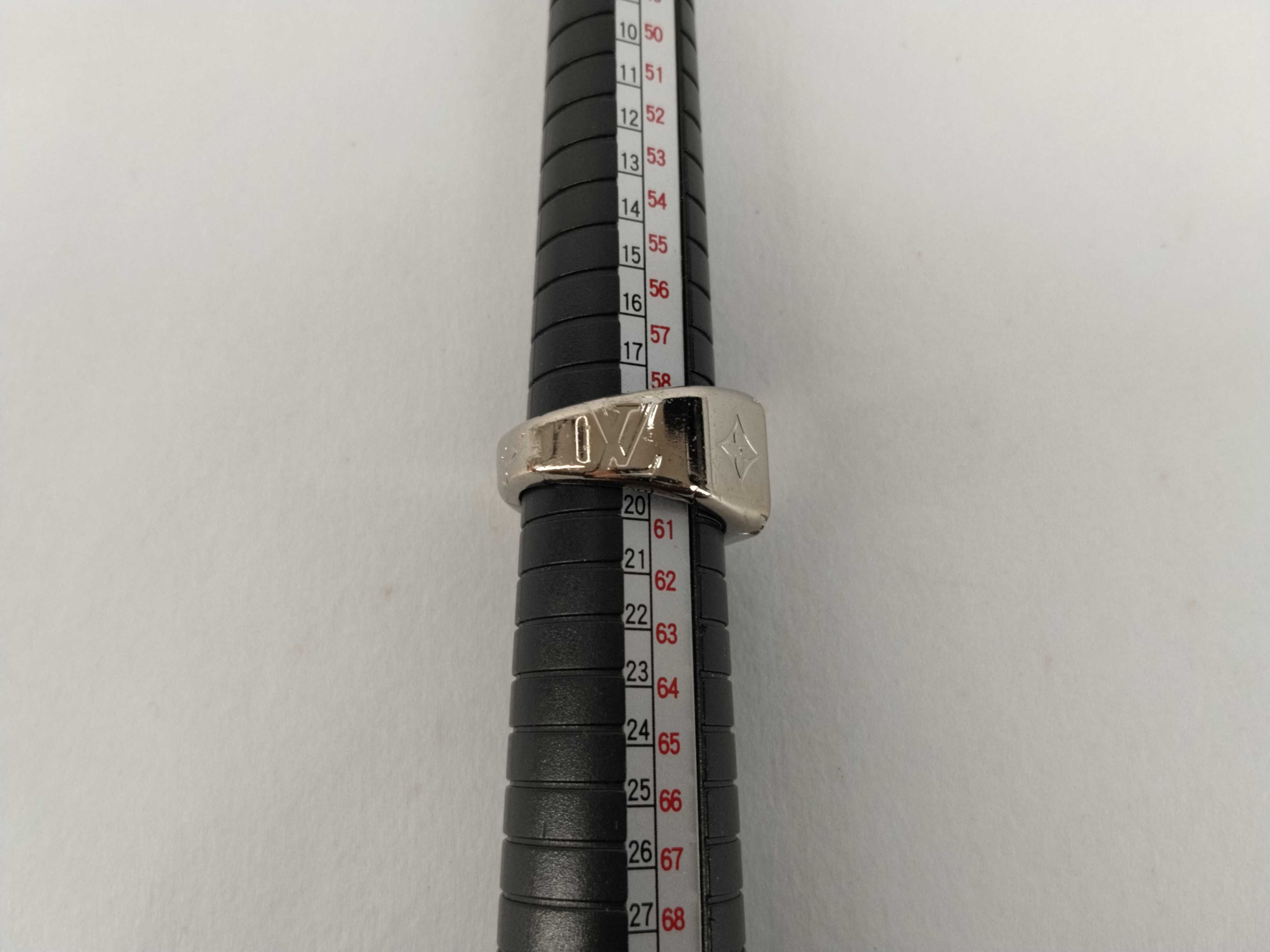 Signet Ring — view 10