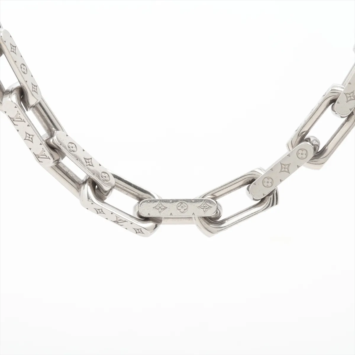 M00307 Collier Chain Monogram LE0275 Necklace GP Silver. Shows — view 2