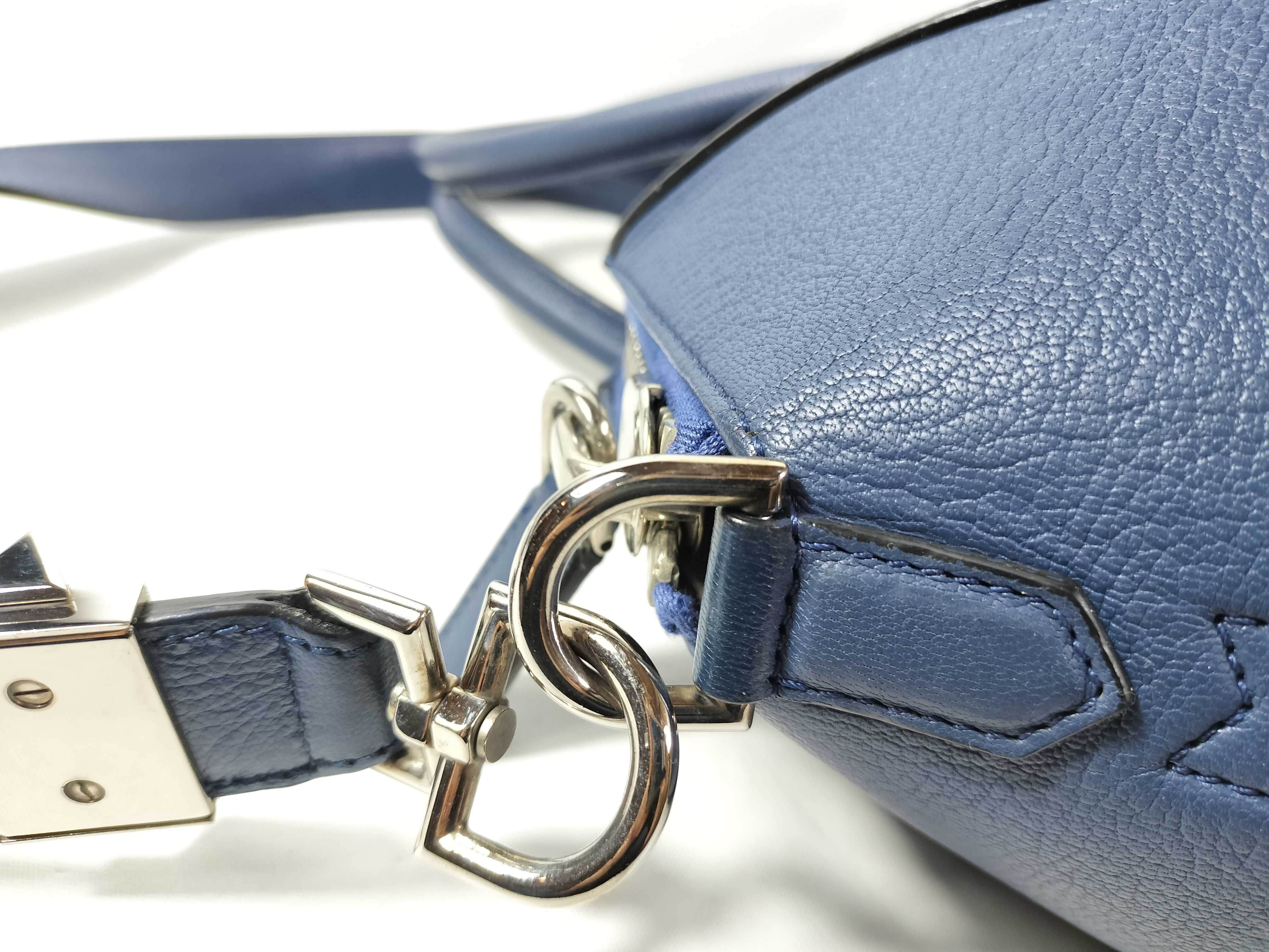 Goatskin Antigona Medium Navy BB05100012 Handbag — view 5