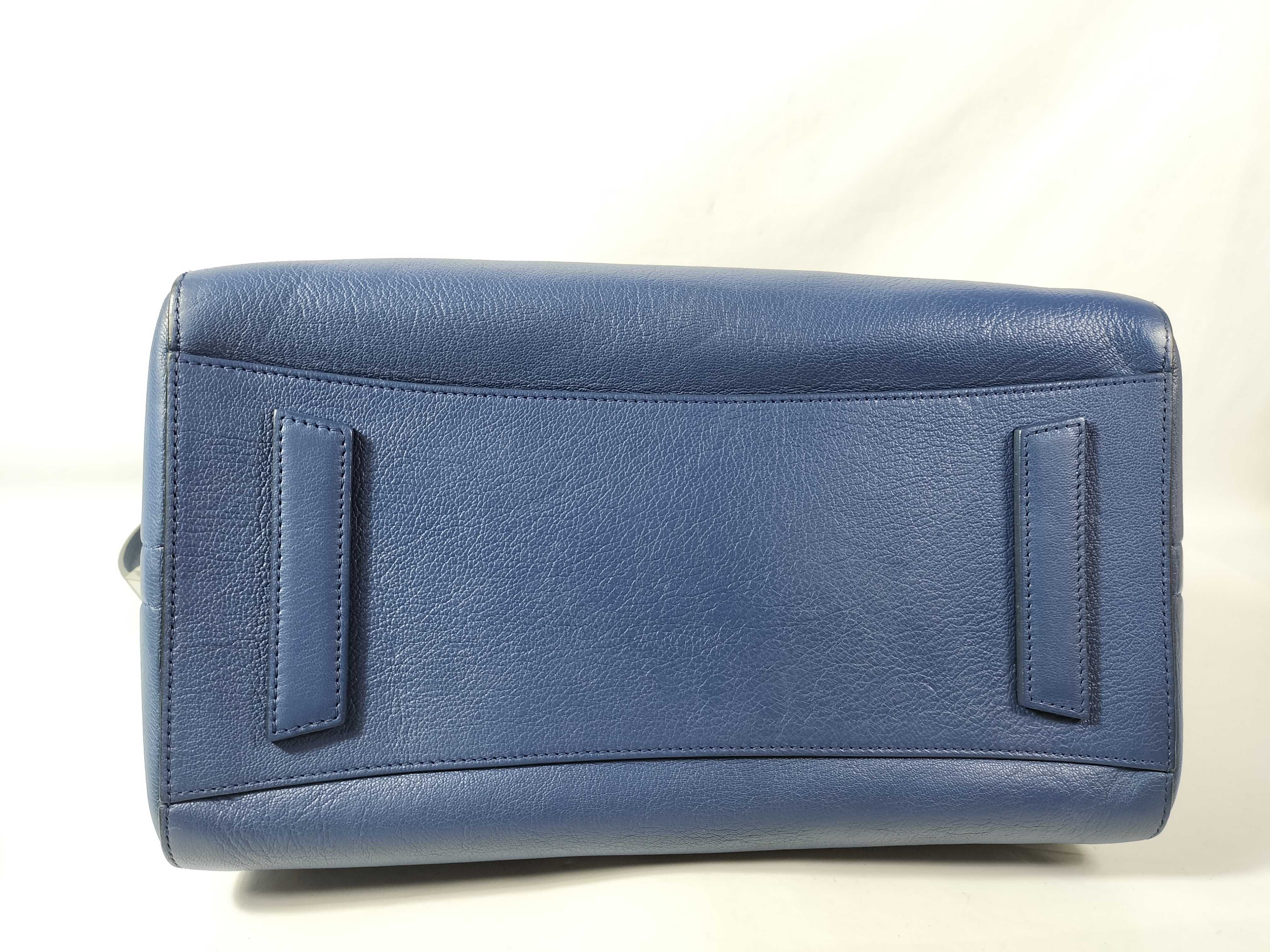 Goatskin Antigona Medium Navy BB05100012 Handbag — view 7