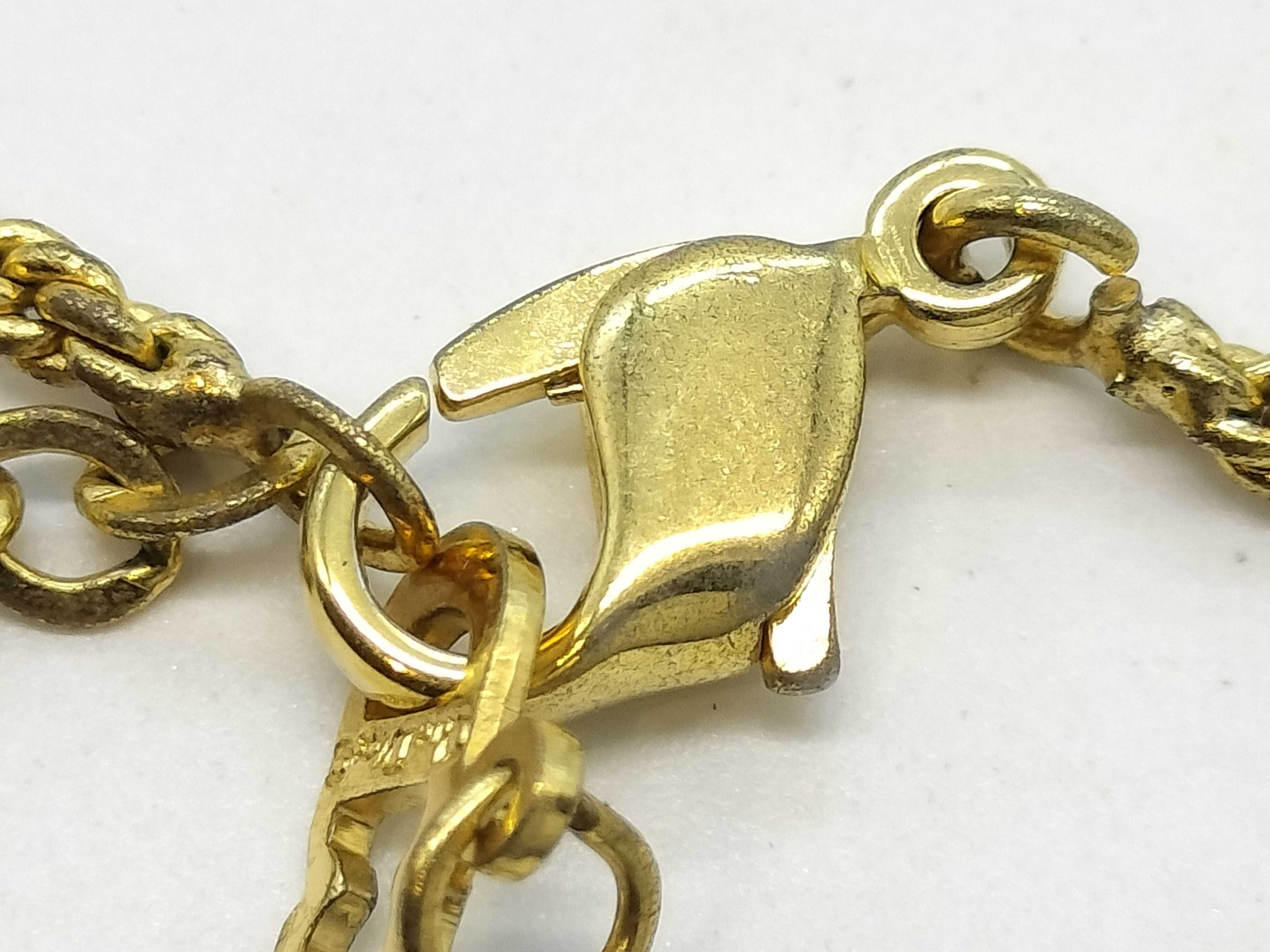 gold necklace (chain broken) — view 4