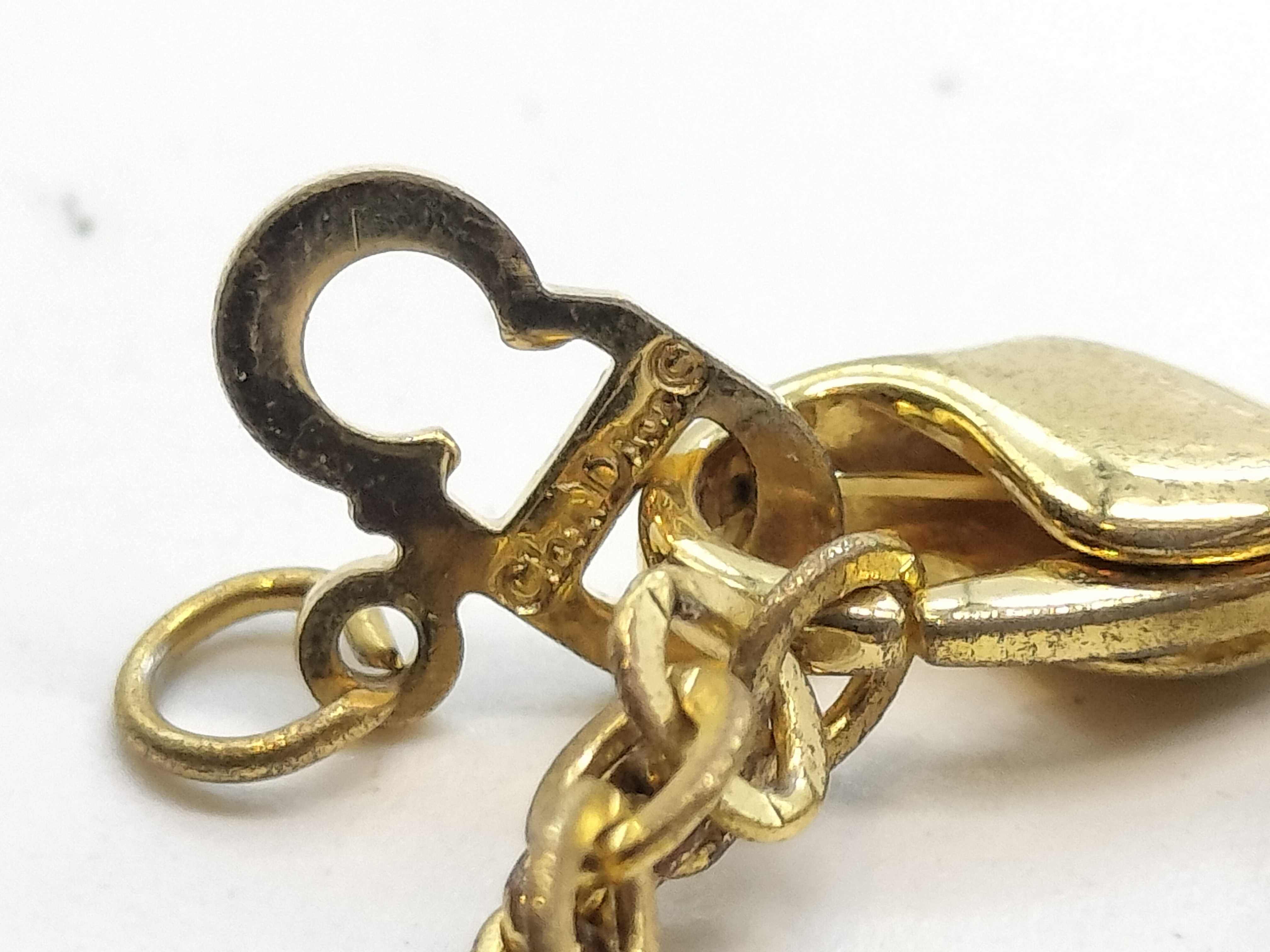 gold necklace (chain broken) — view 5