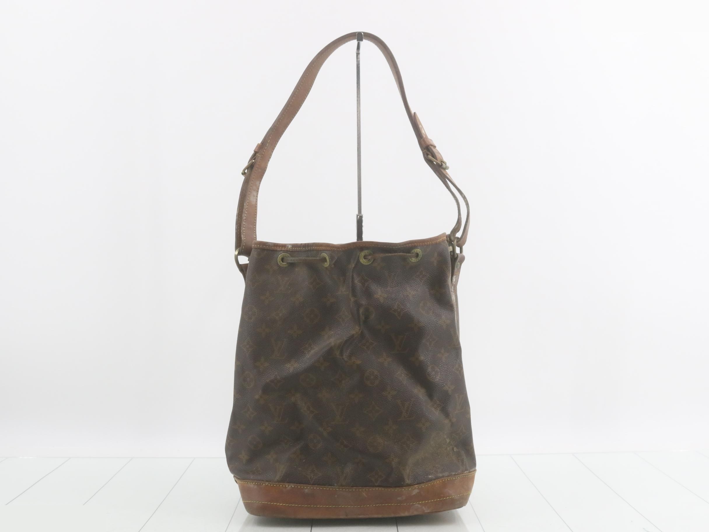Noe Monogram Shoulder Bag — view 2