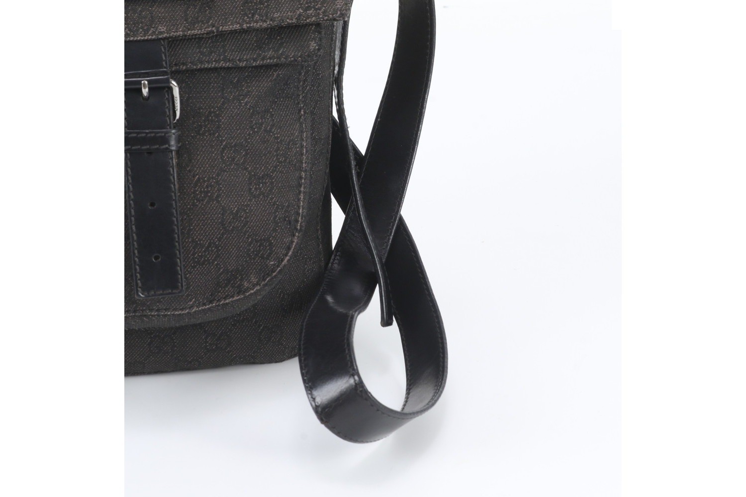GG Canvas 101654 Leather Shoulder Bag — view 2