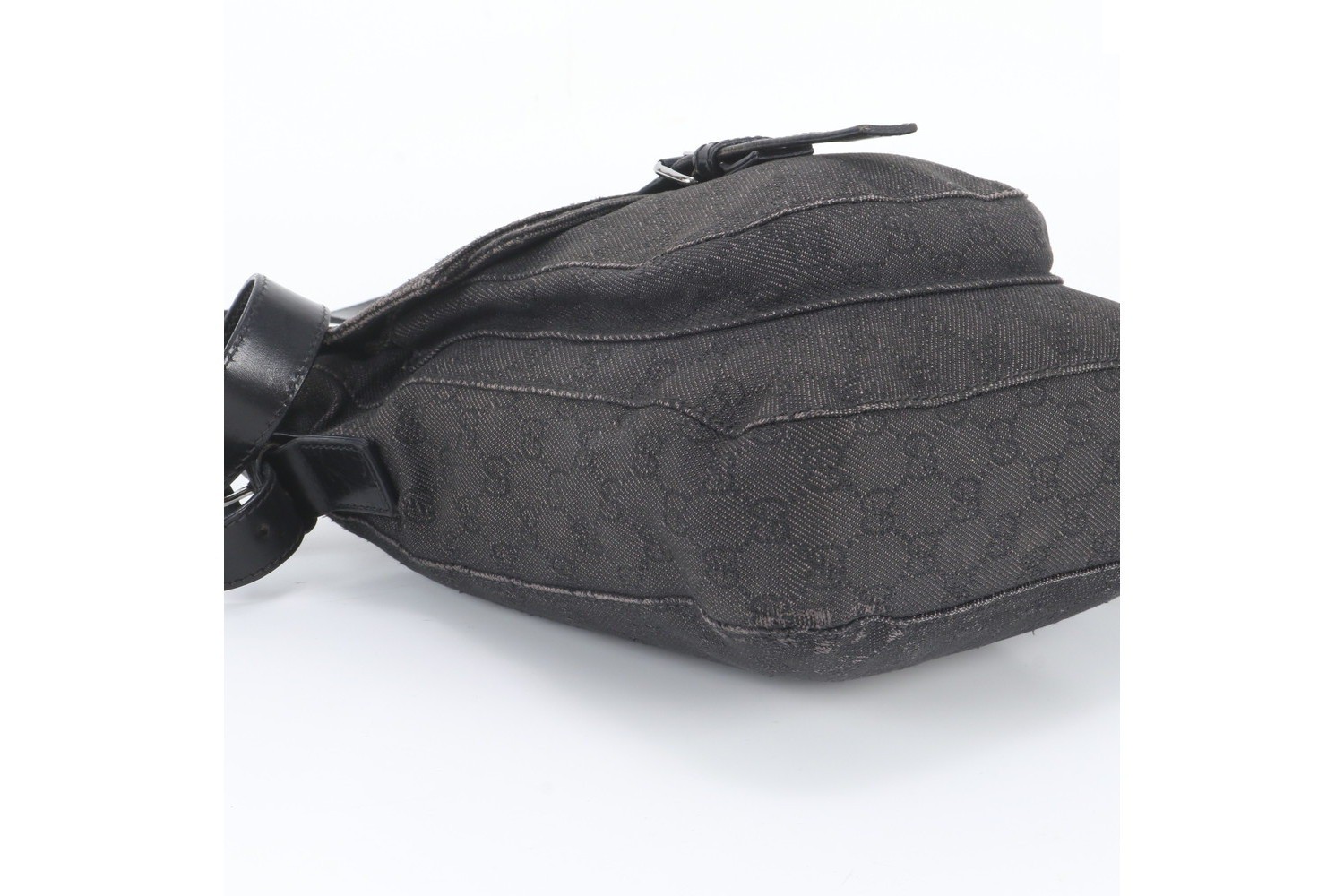 GG Canvas 101654 Leather Shoulder Bag — view 5