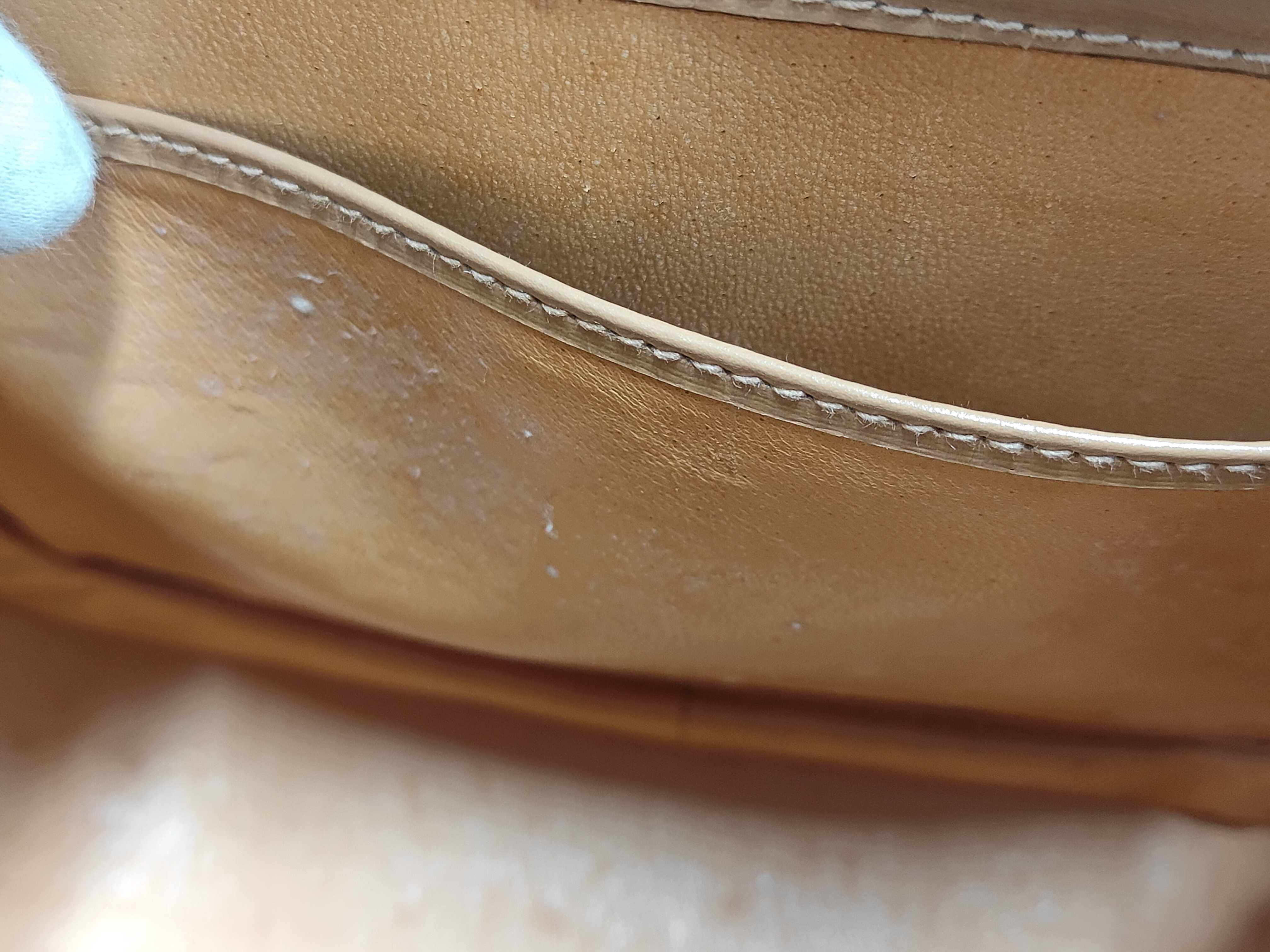 Chain Shoulder Bag — view 10