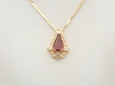 Other lines: Precious metals, necklaces, pendants, chain approximately 44cm