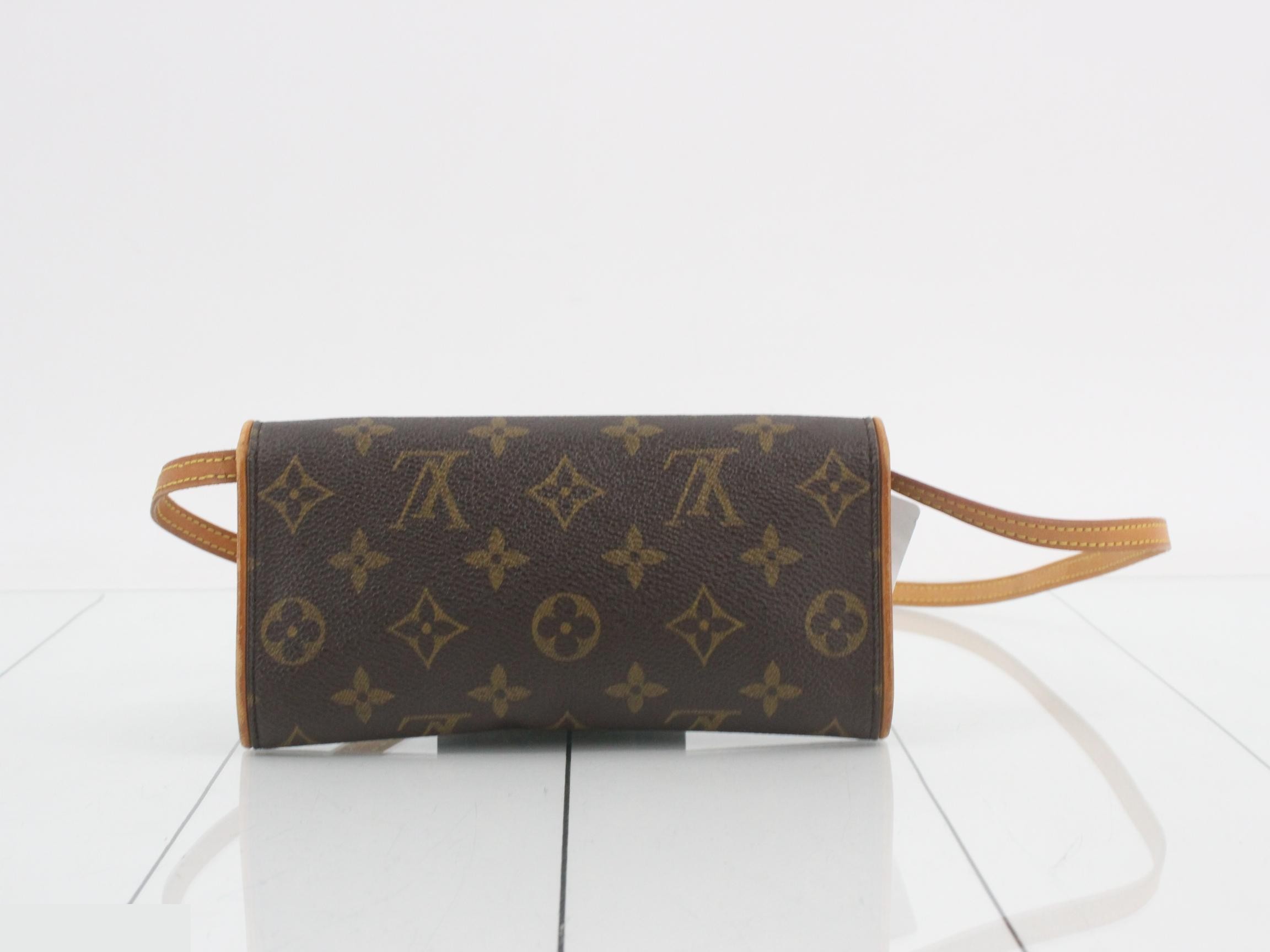 Pochette Twin PM with shoulder strap — view 2