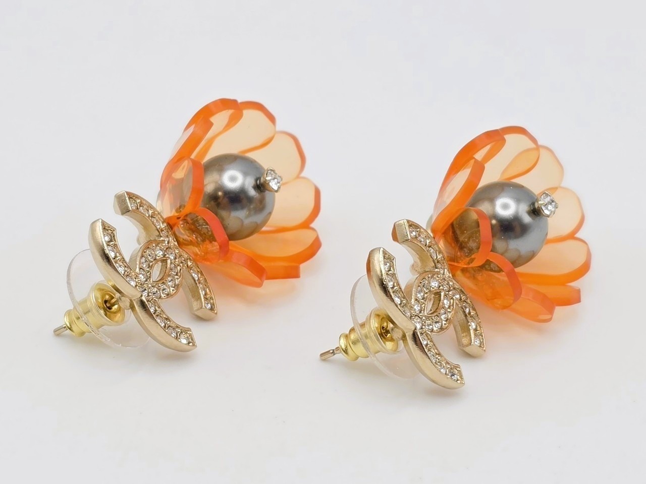earrings — view 4
