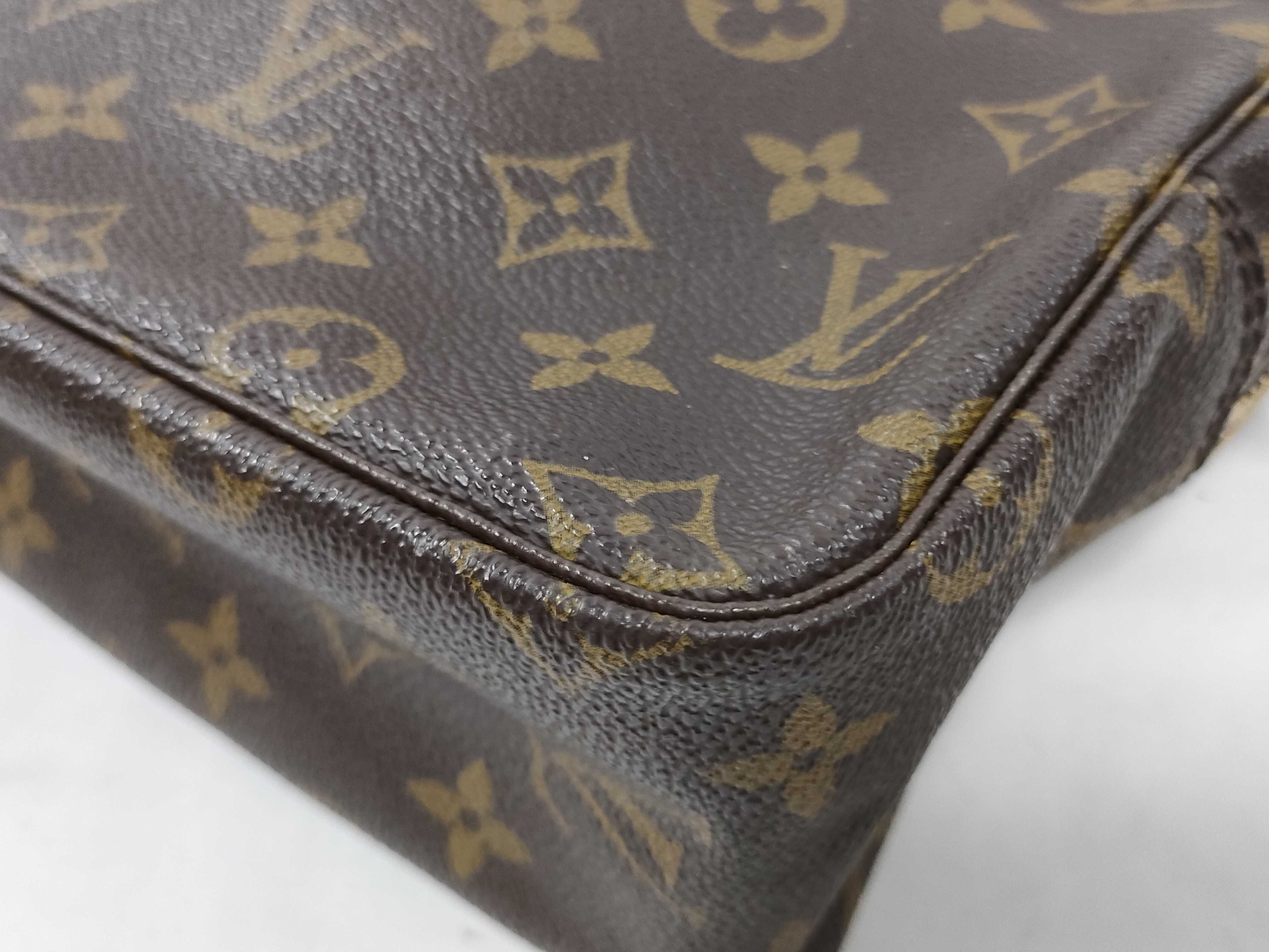 Monogram LV Monogram Trousses Toilette 28 M47522 MB3097 Pouch — view 4