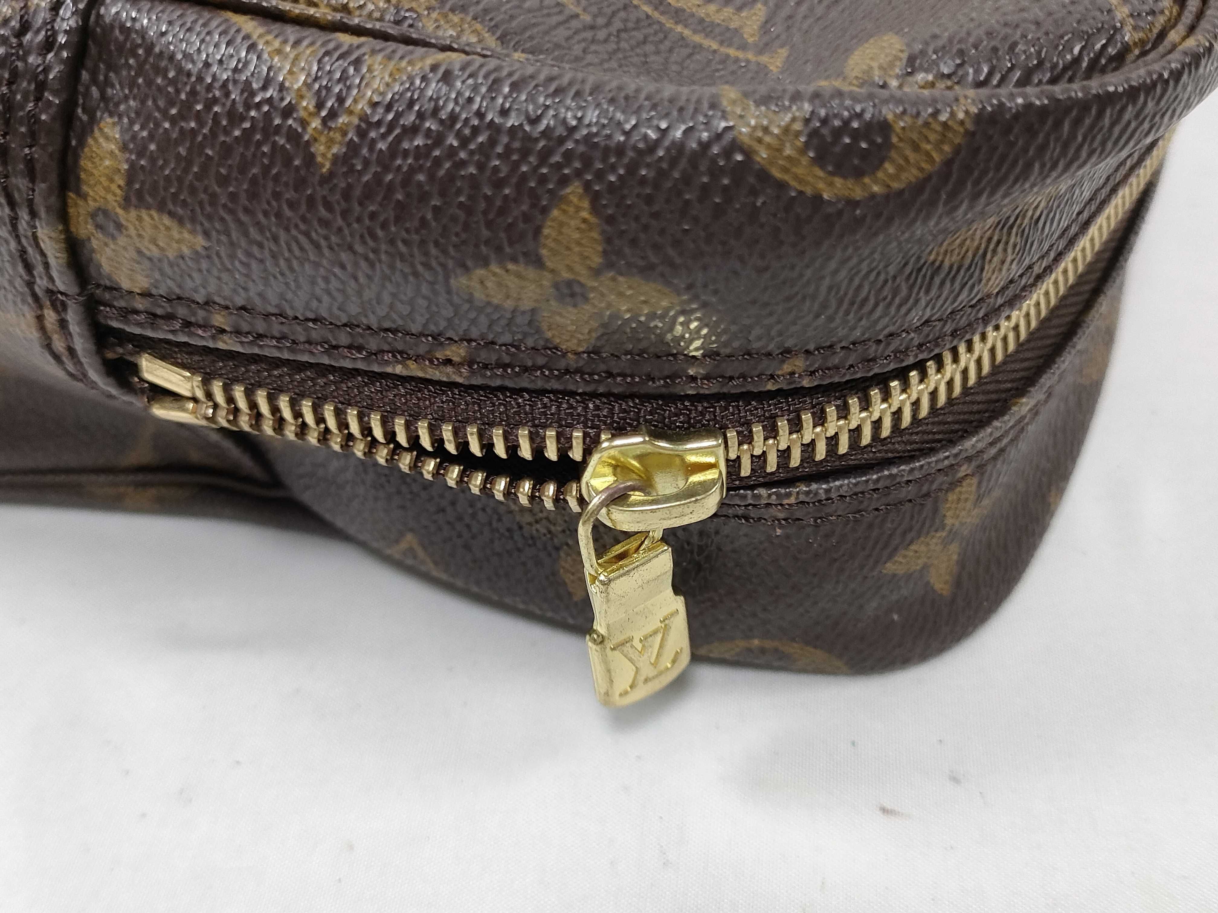 Monogram LV Monogram Trousses Toilette 28 M47522 MB3097 Pouch — view 5