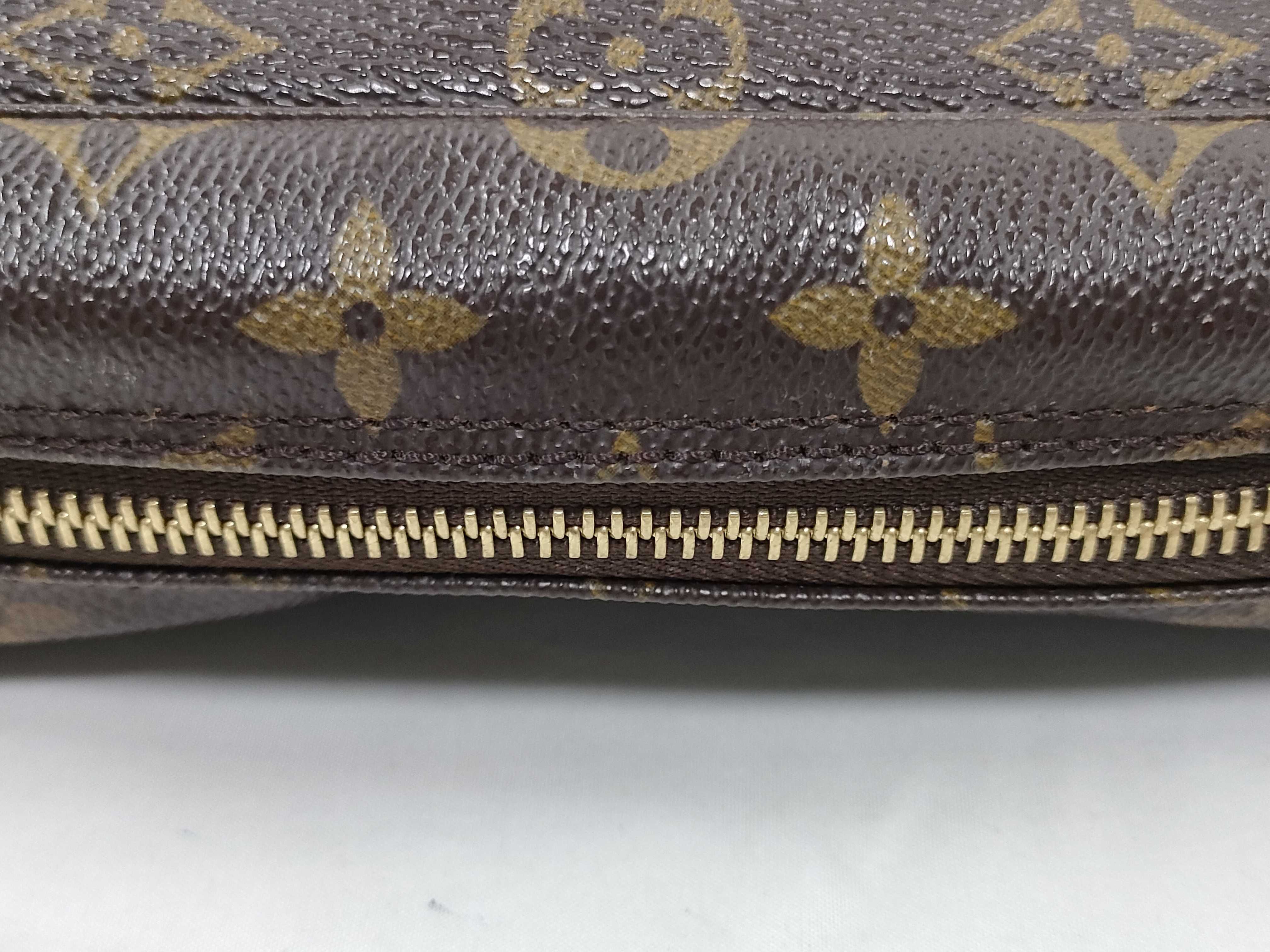 Monogram LV Monogram Trousses Toilette 28 M47522 MB3097 Pouch — view 7