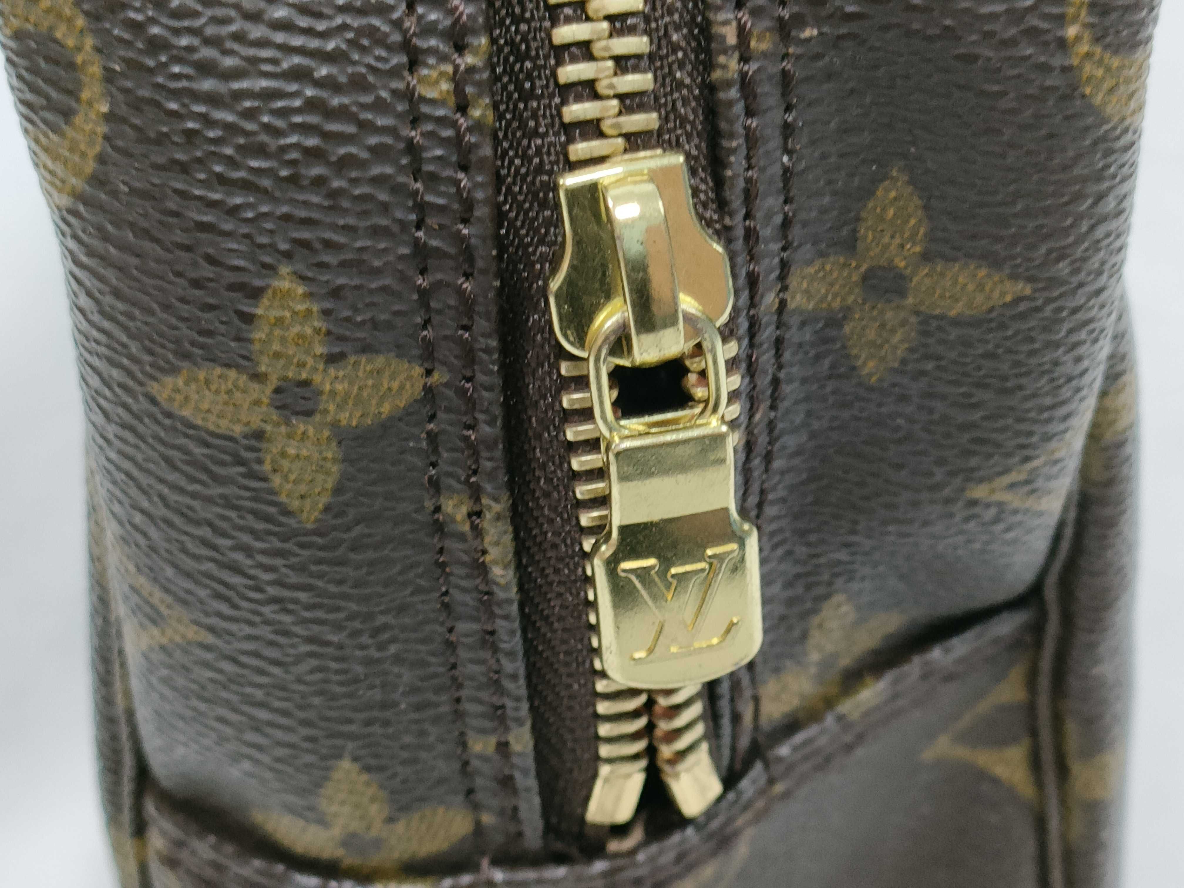 Monogram LV Monogram Trousses Toilette 28 M47522 MB3097 Pouch — view 10