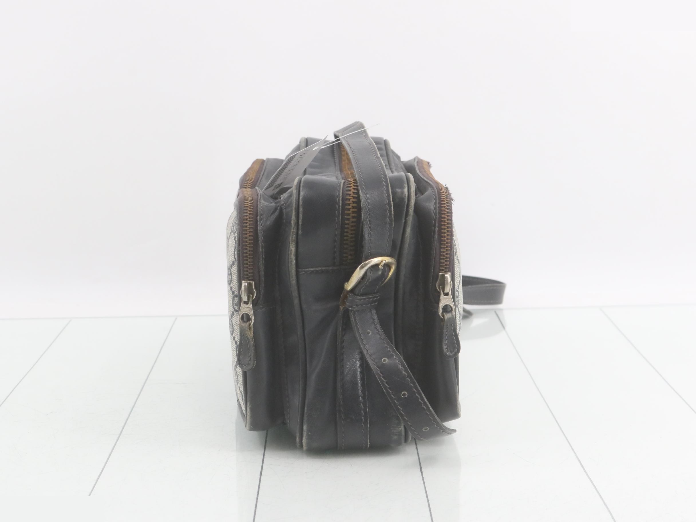 Old Gucci GG Canvas Shoulder Bag — view 3