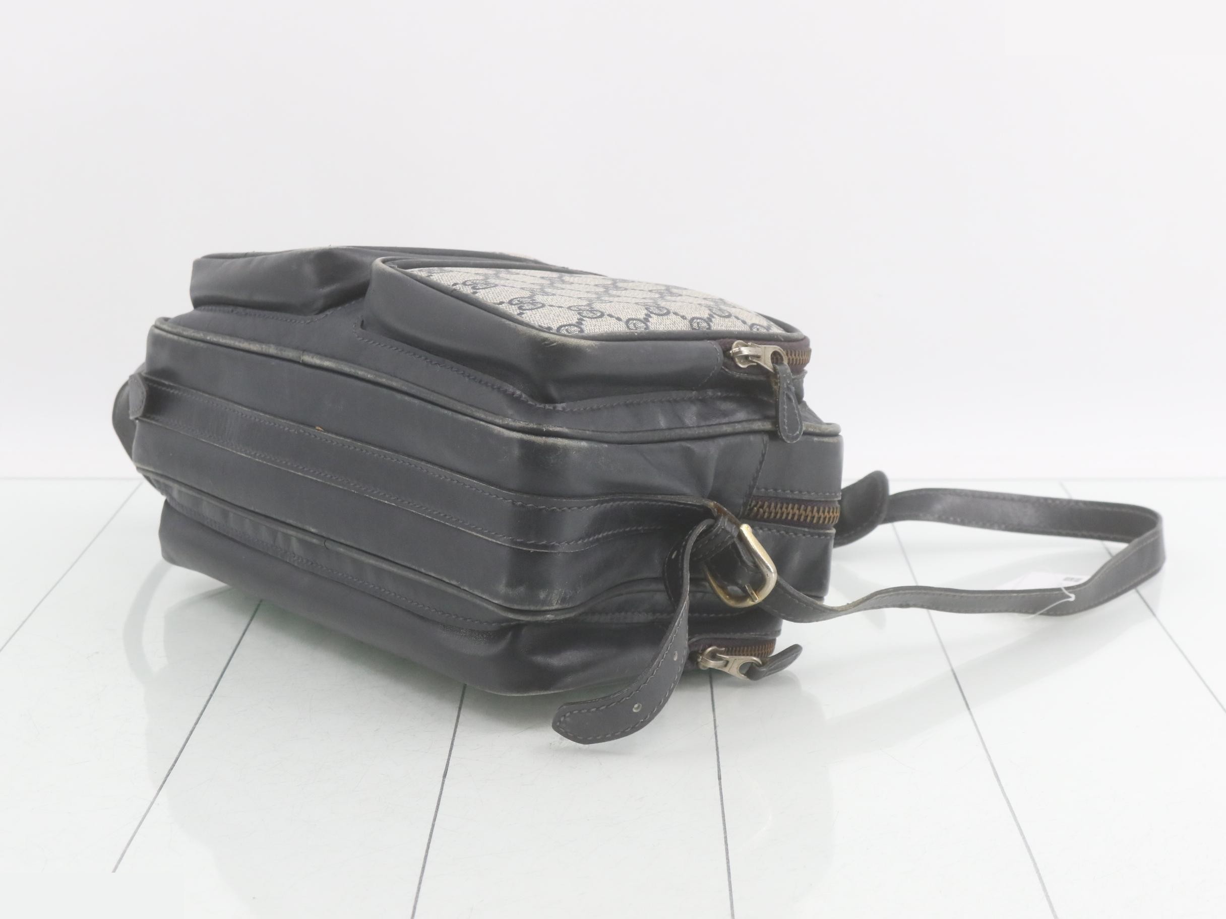 Old Gucci GG Canvas Shoulder Bag — view 6