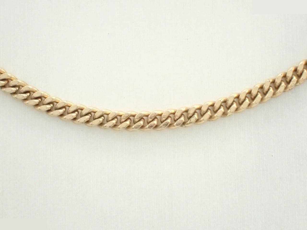 Necklace, chain approximately 38cm