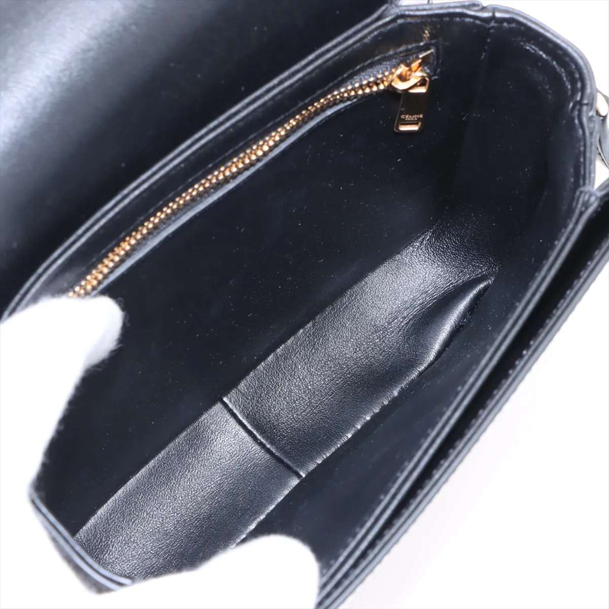 Triomphe Teen Leather Shoulder Bag Black — view 6