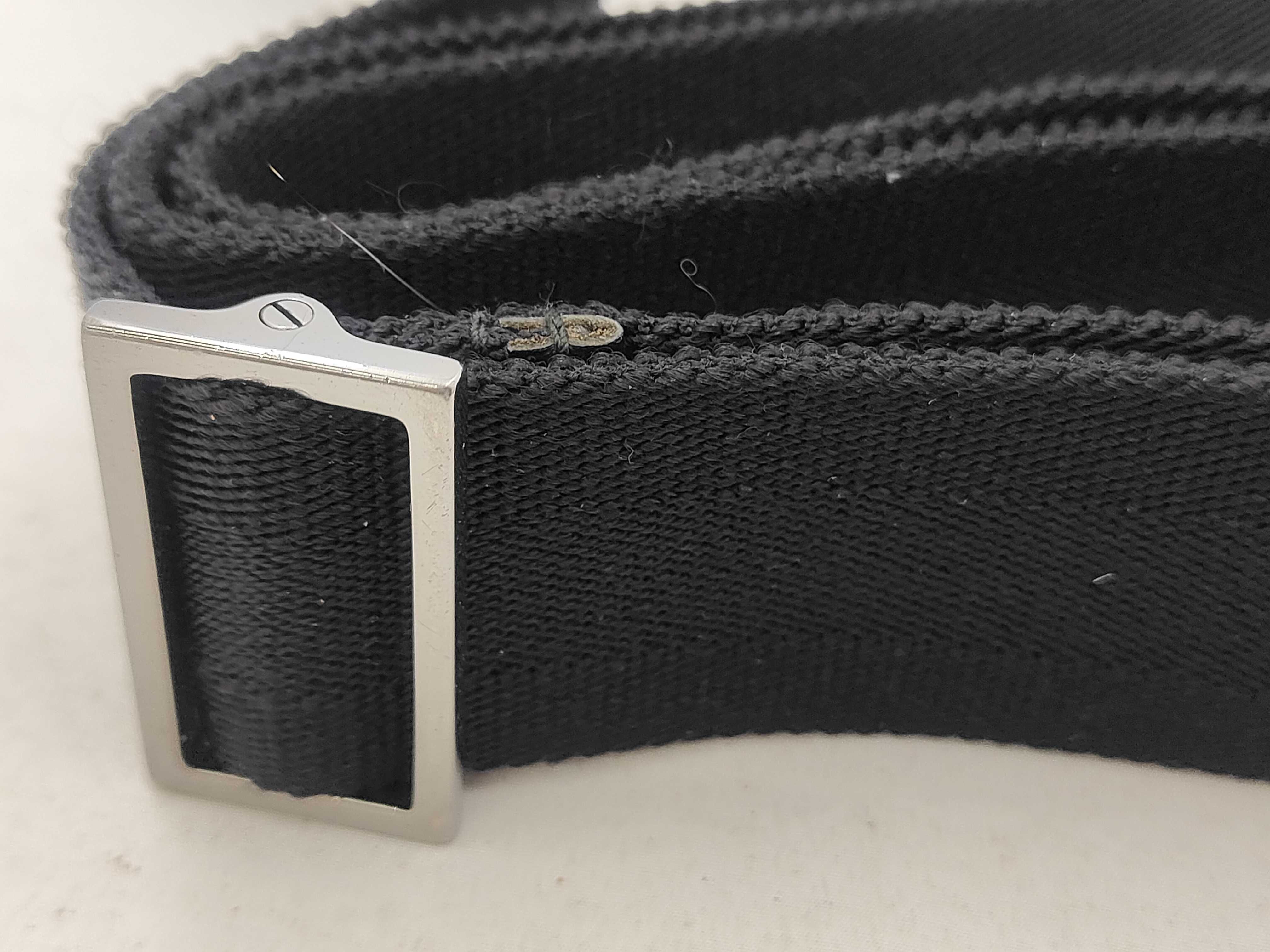 GG Shoulder Bag GG Canvas Shoulder Bag — view 4