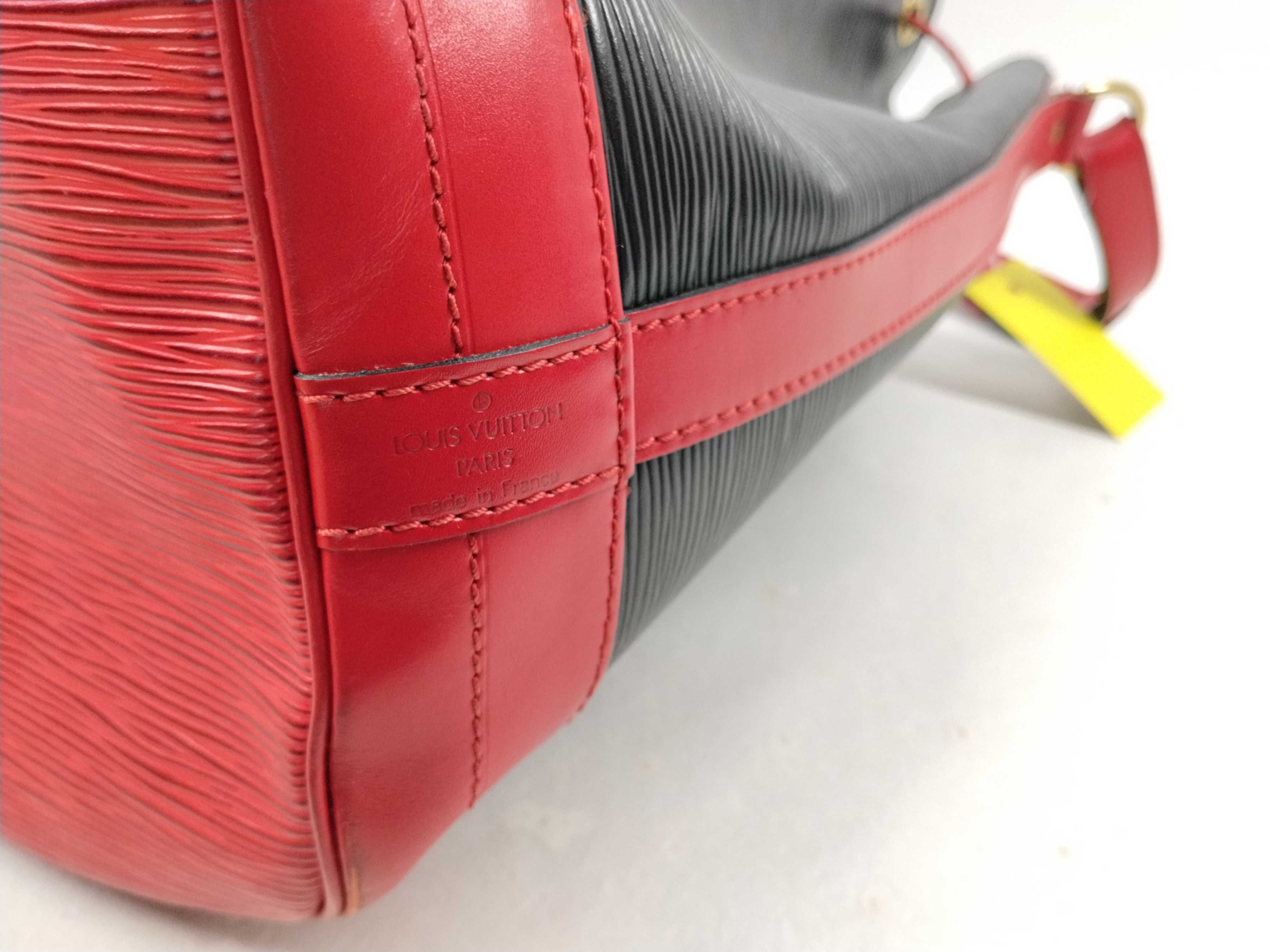 Epi Noe Bicolor Red x Black Shoulder Bag — view 5