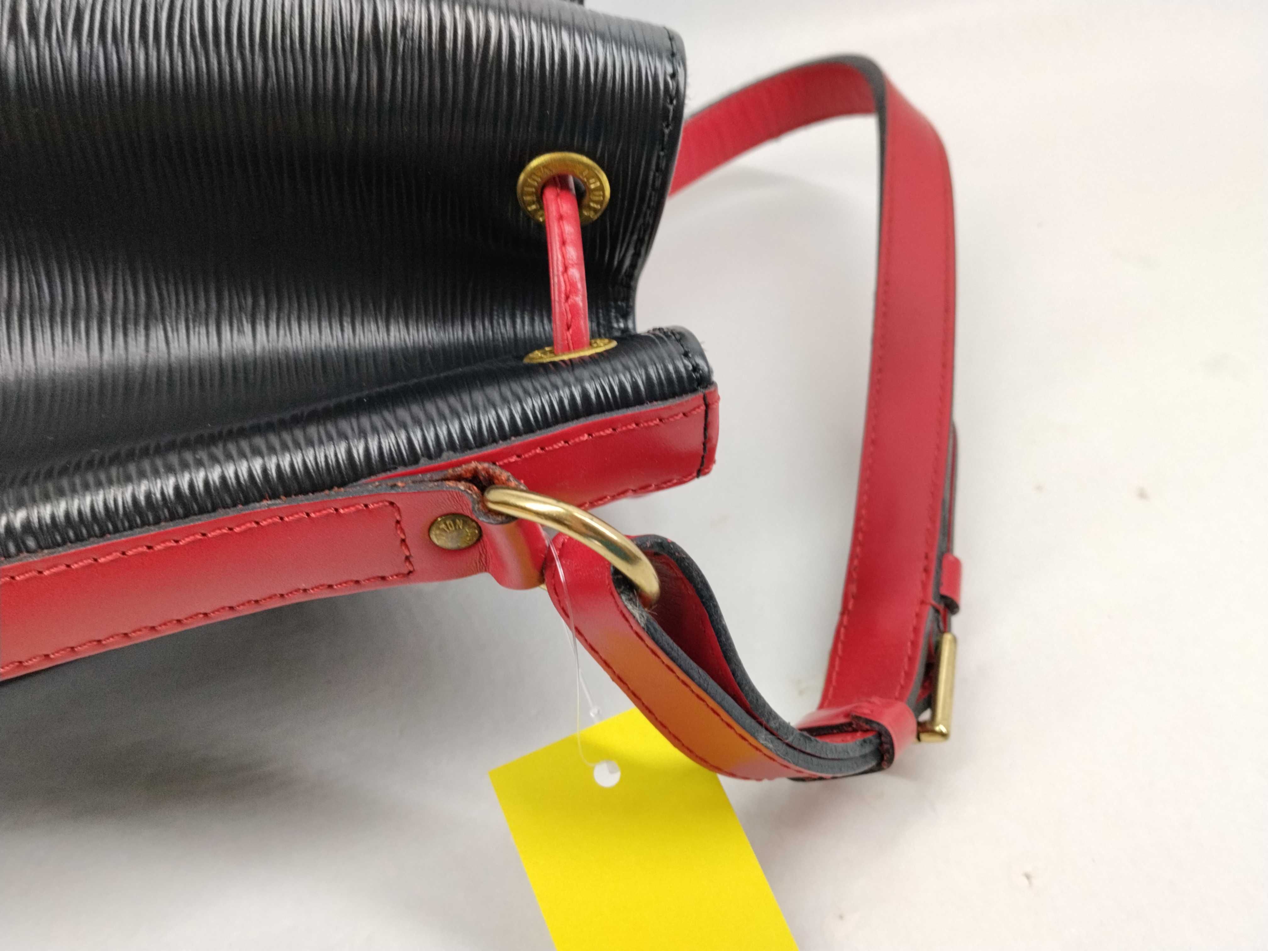 Epi Noe Bicolor Red x Black Shoulder Bag — view 6