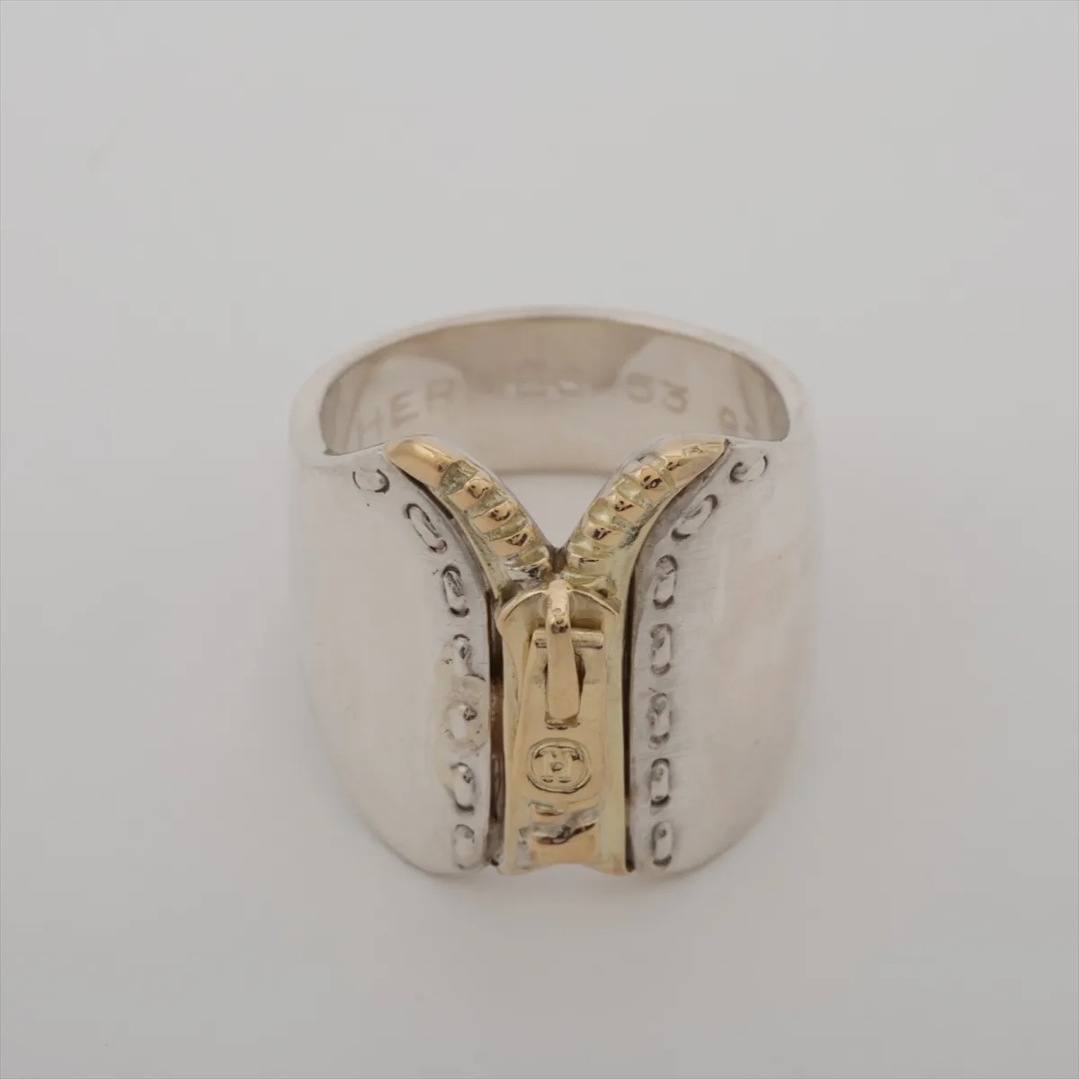 ring, size 53, 925 x 750 mm, 10.0g, gold x silver. Shows signs of wear,