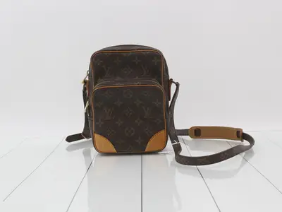 Amazon Shoulder Bag