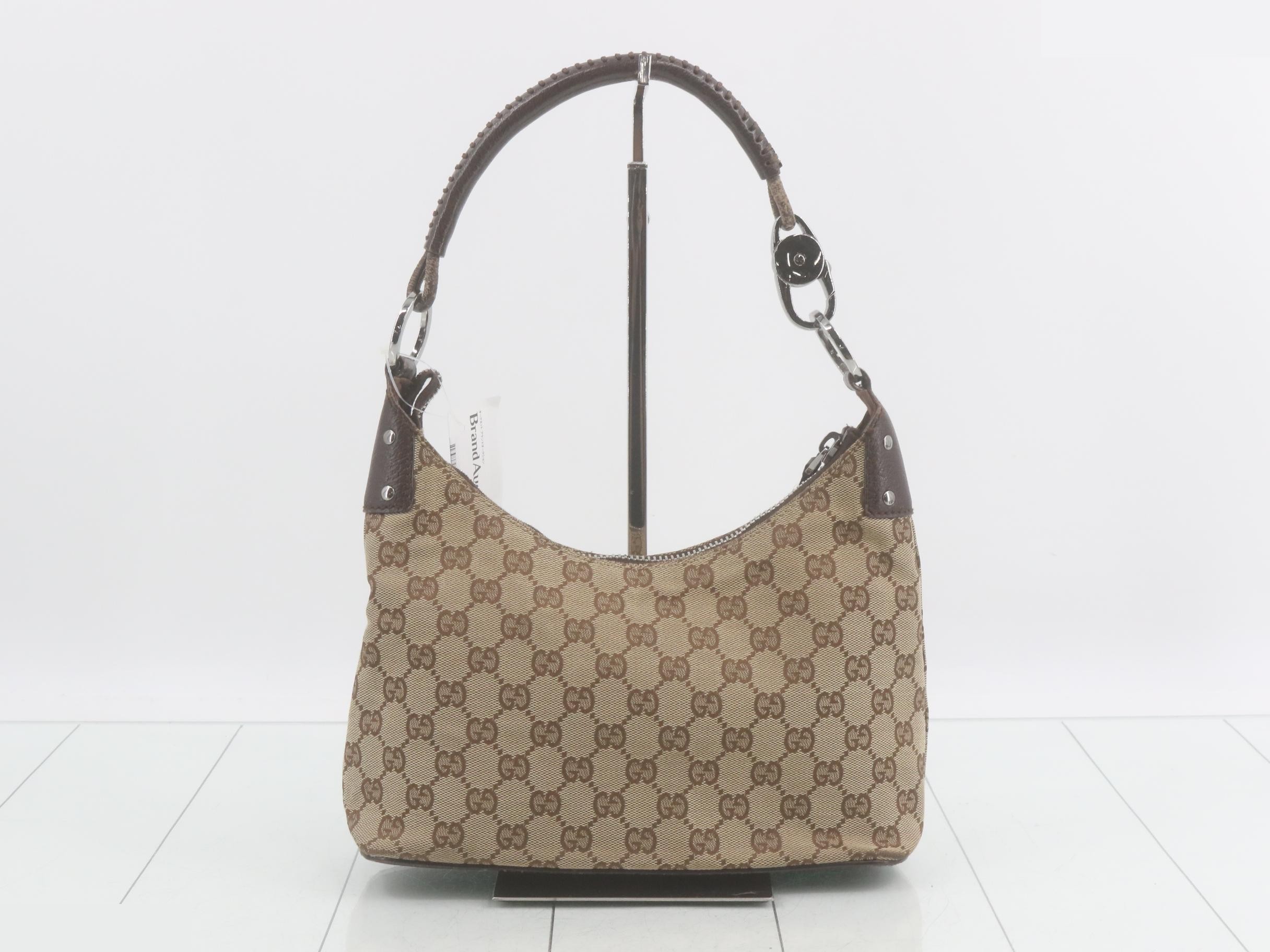 pouch — view 2