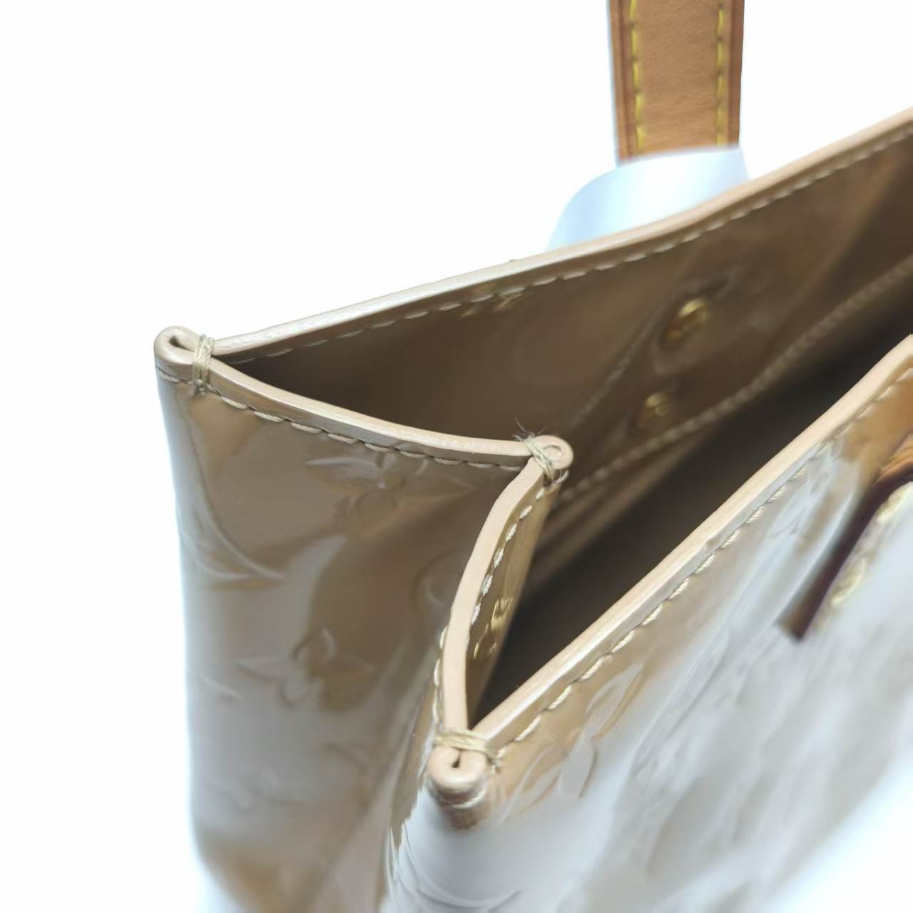 【*Shipped from: China*】LOUIS VUITTON Patent Leather Handbag — view 11