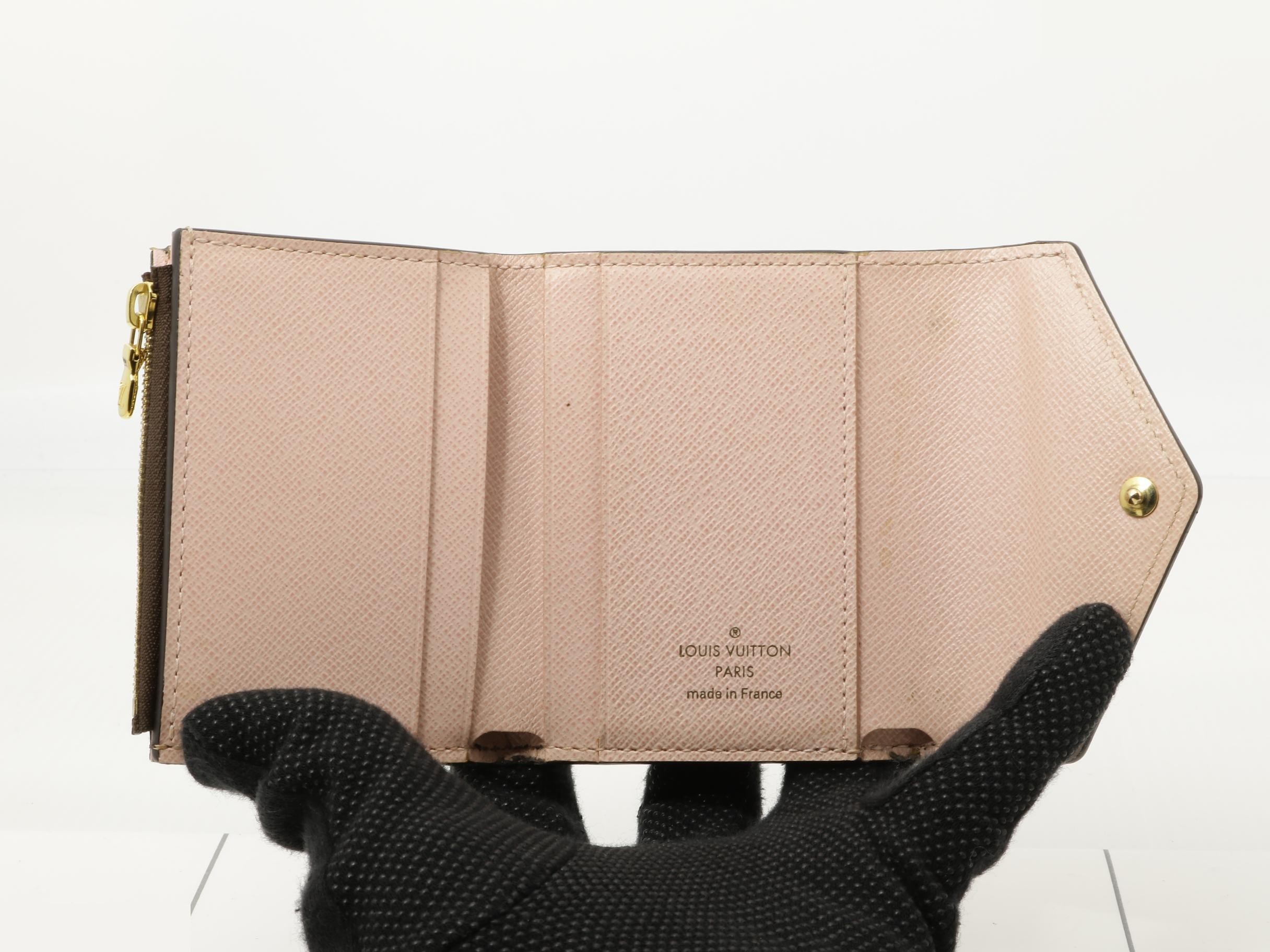 Tri-fold wallet — view 4