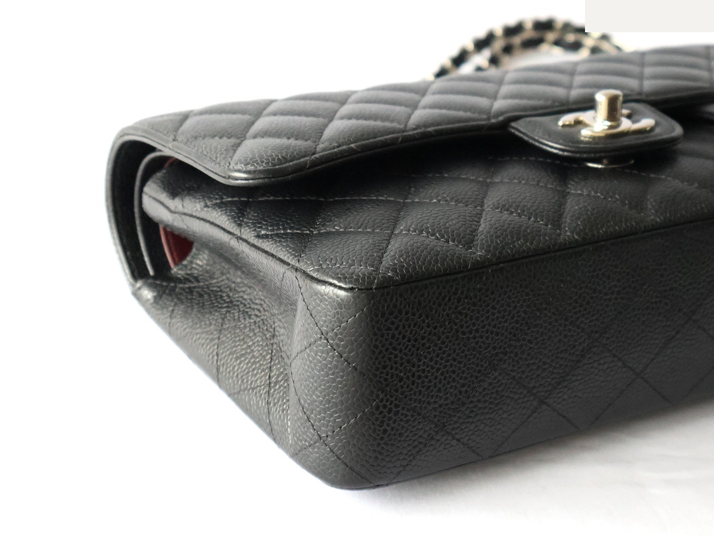 Caviar leather Matelassé 25 Double flap Double chain shoulder bag, black — view 3