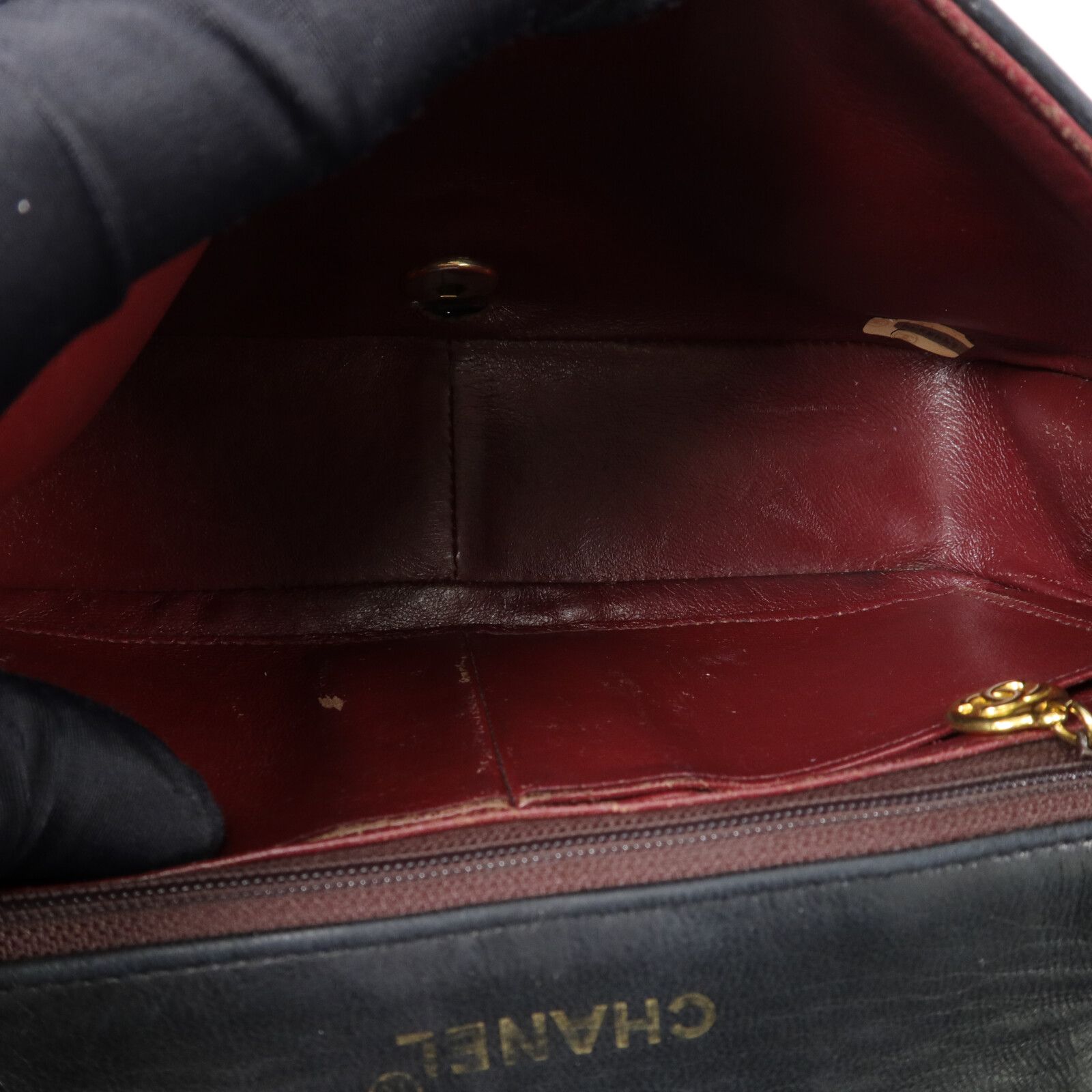 Vintage Black Lambskin Full Flap w/GHW — view 17