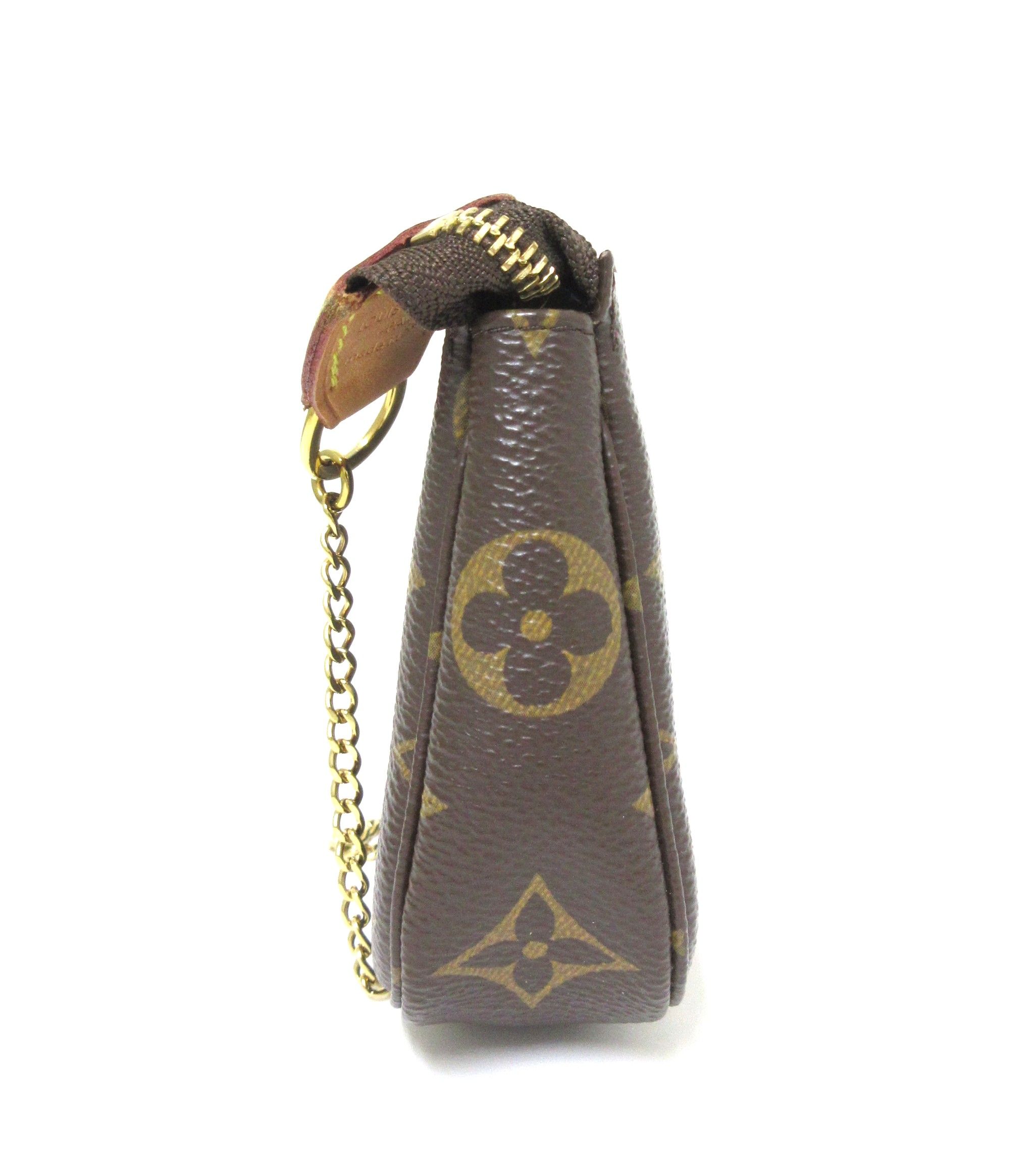 Mini Pochette Accessoires, Monogram — view 3