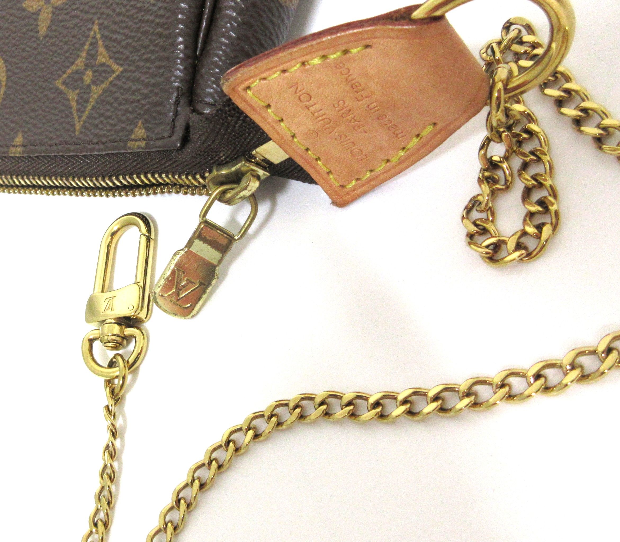 Mini Pochette Accessoires, Monogram — view 10
