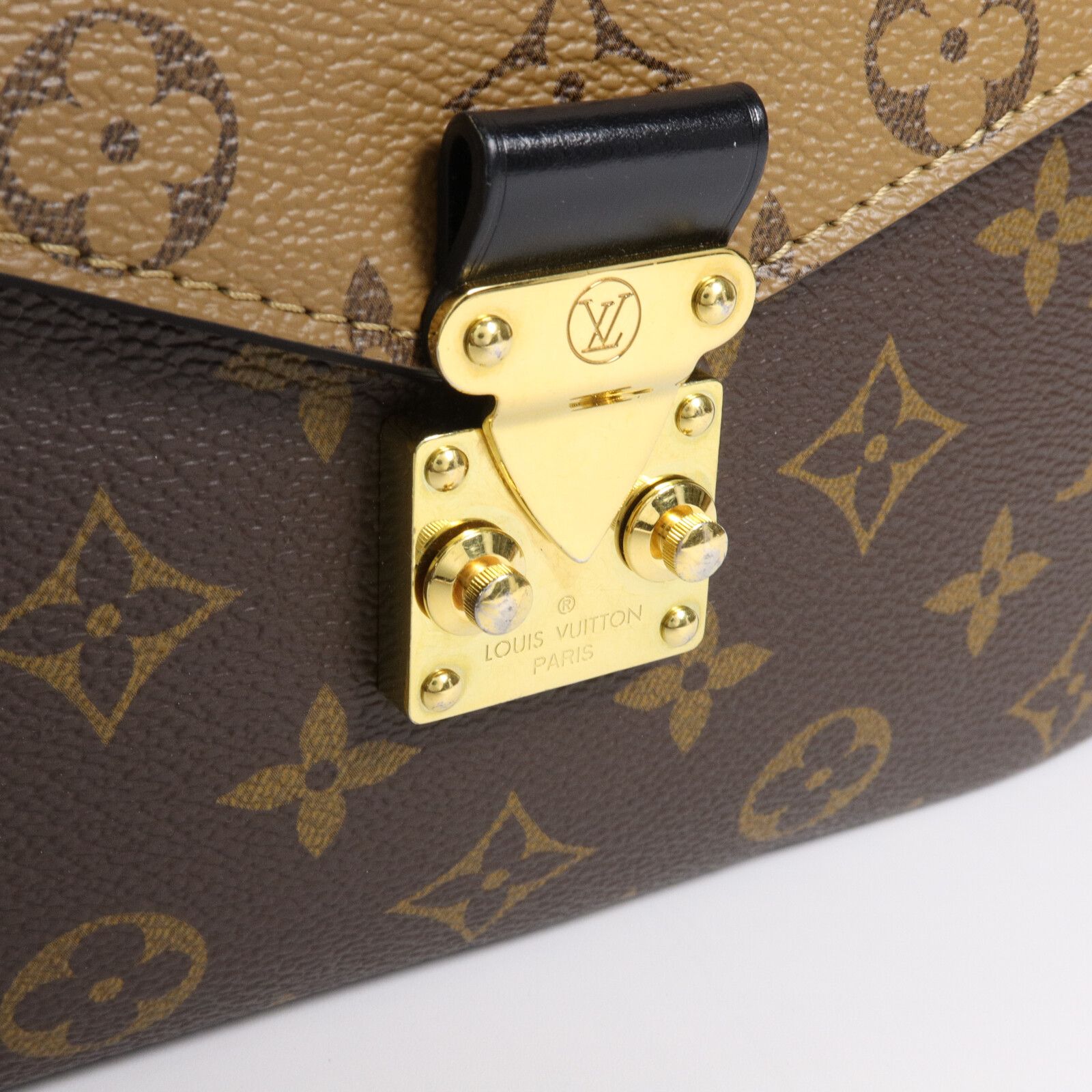 Monogram/monogram Reverse Pochette Metis Hand-turned Shoulder And Back Bag Brown 2way Shoulder Bag — view 11