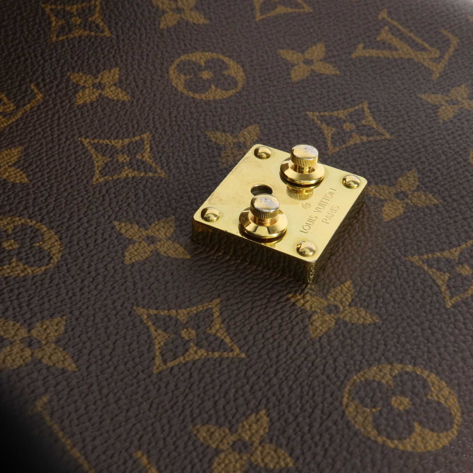 Monogram/monogram Reverse Pochette Metis Hand-turned Shoulder And Back Bag Brown 2way Shoulder Bag — view 12