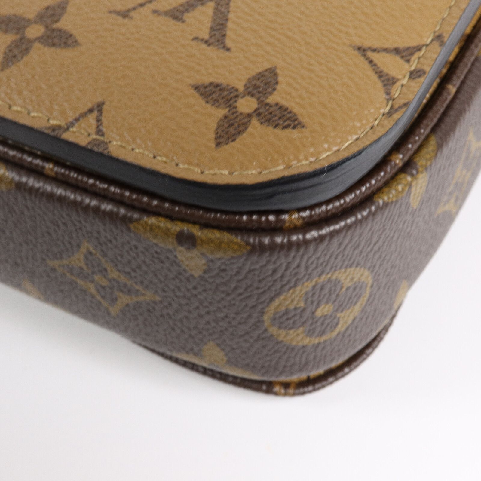 Monogram/monogram Reverse Pochette Metis Hand-turned Shoulder And Back Bag Brown 2way Shoulder Bag — view 17