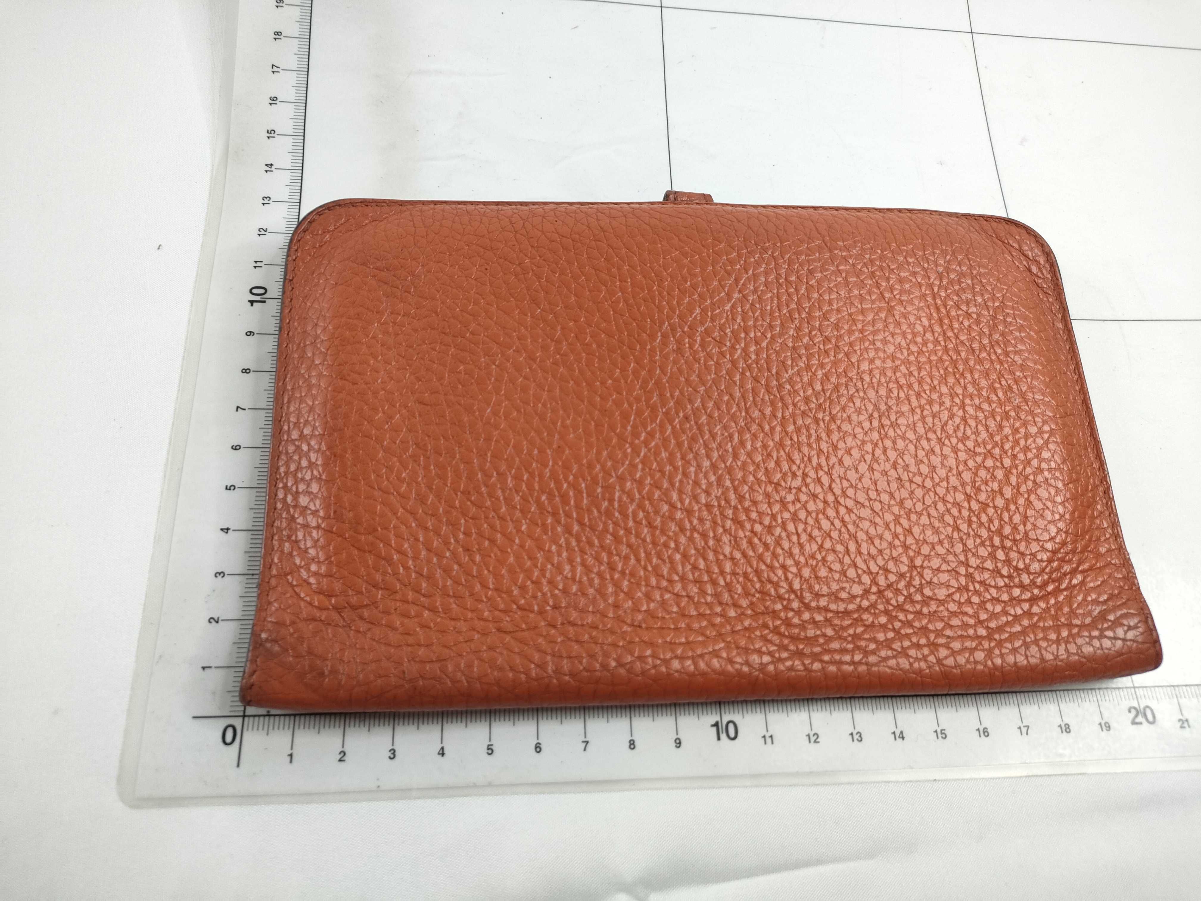 Dogon Leather Bi-fold Long Wallet with Engraving — view 2