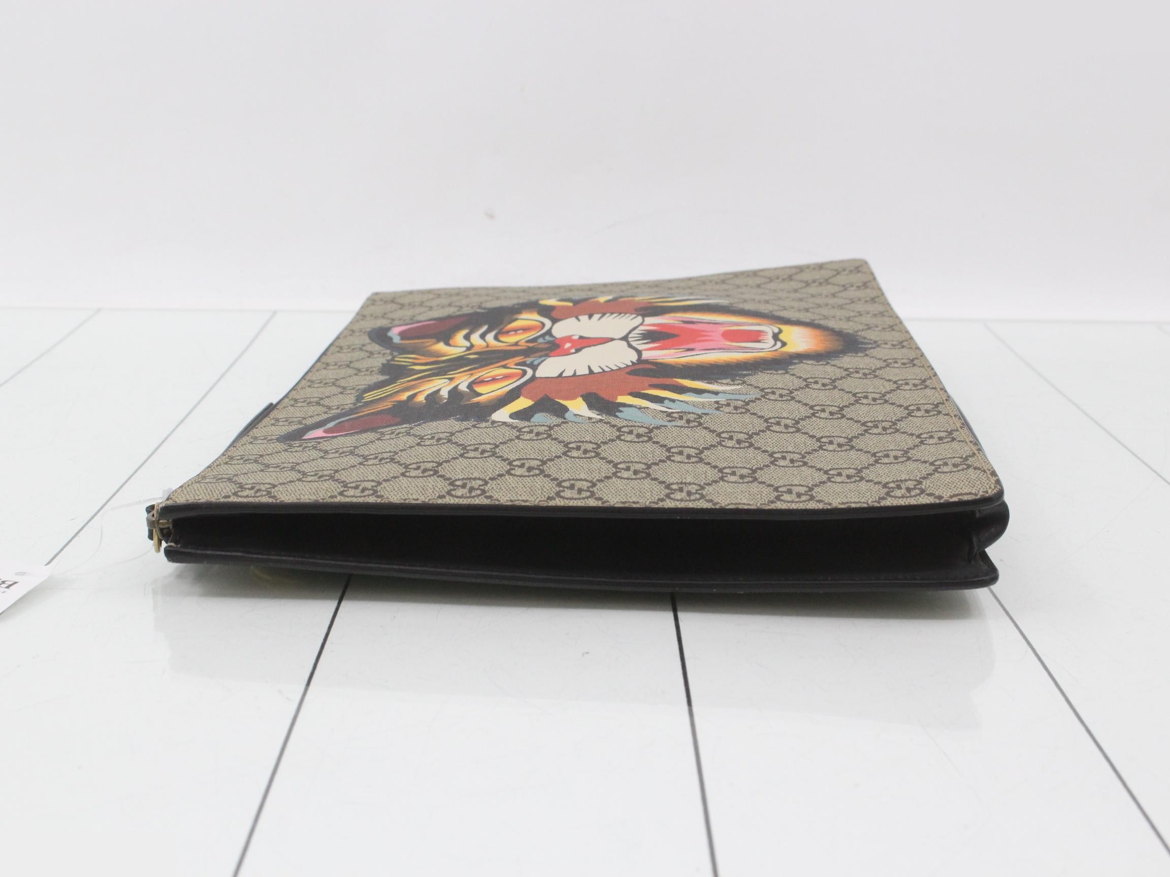 GG Supreme Angry Cat Clutch Bag — view 4