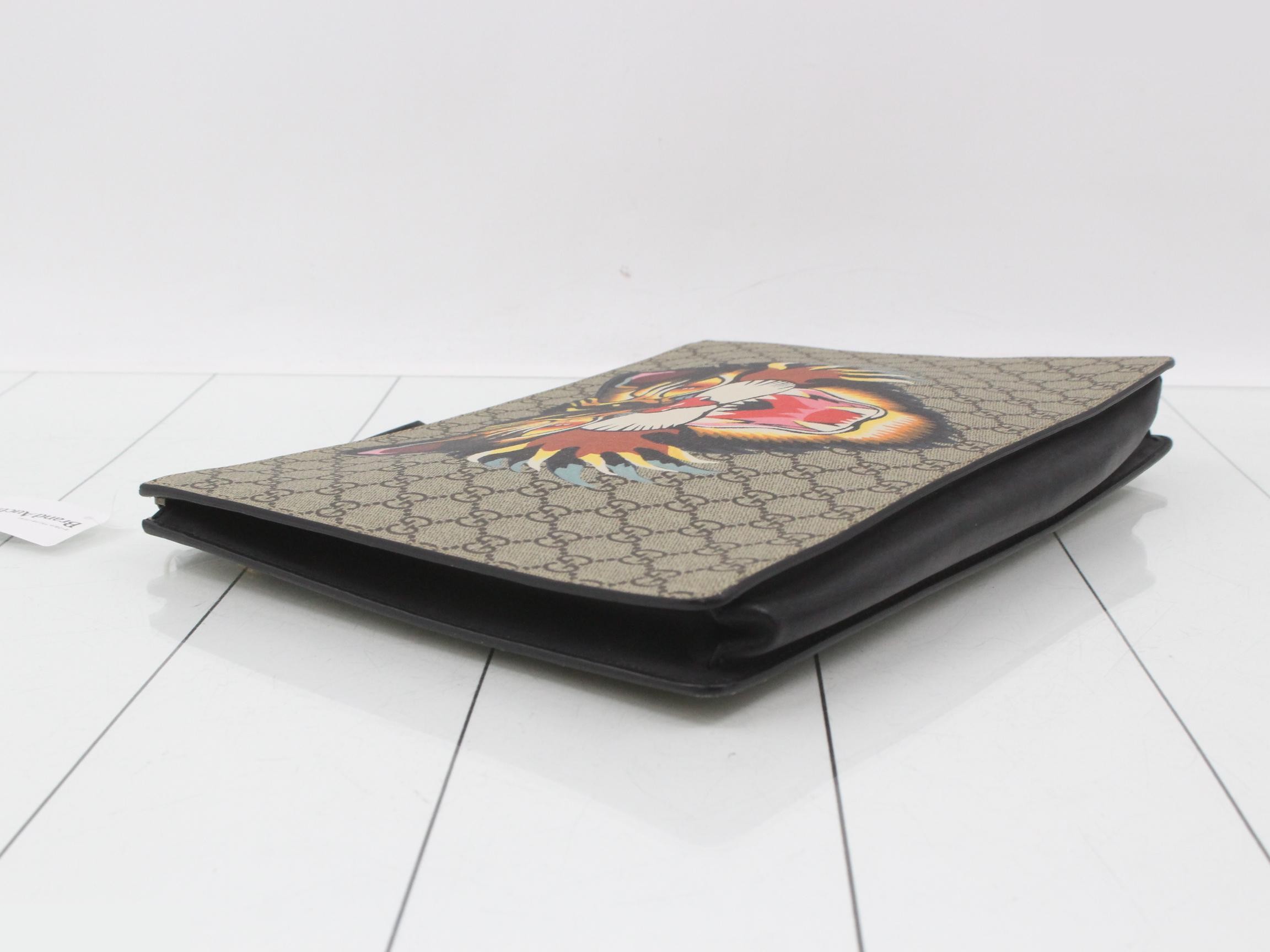 GG Supreme Angry Cat Clutch Bag — view 5