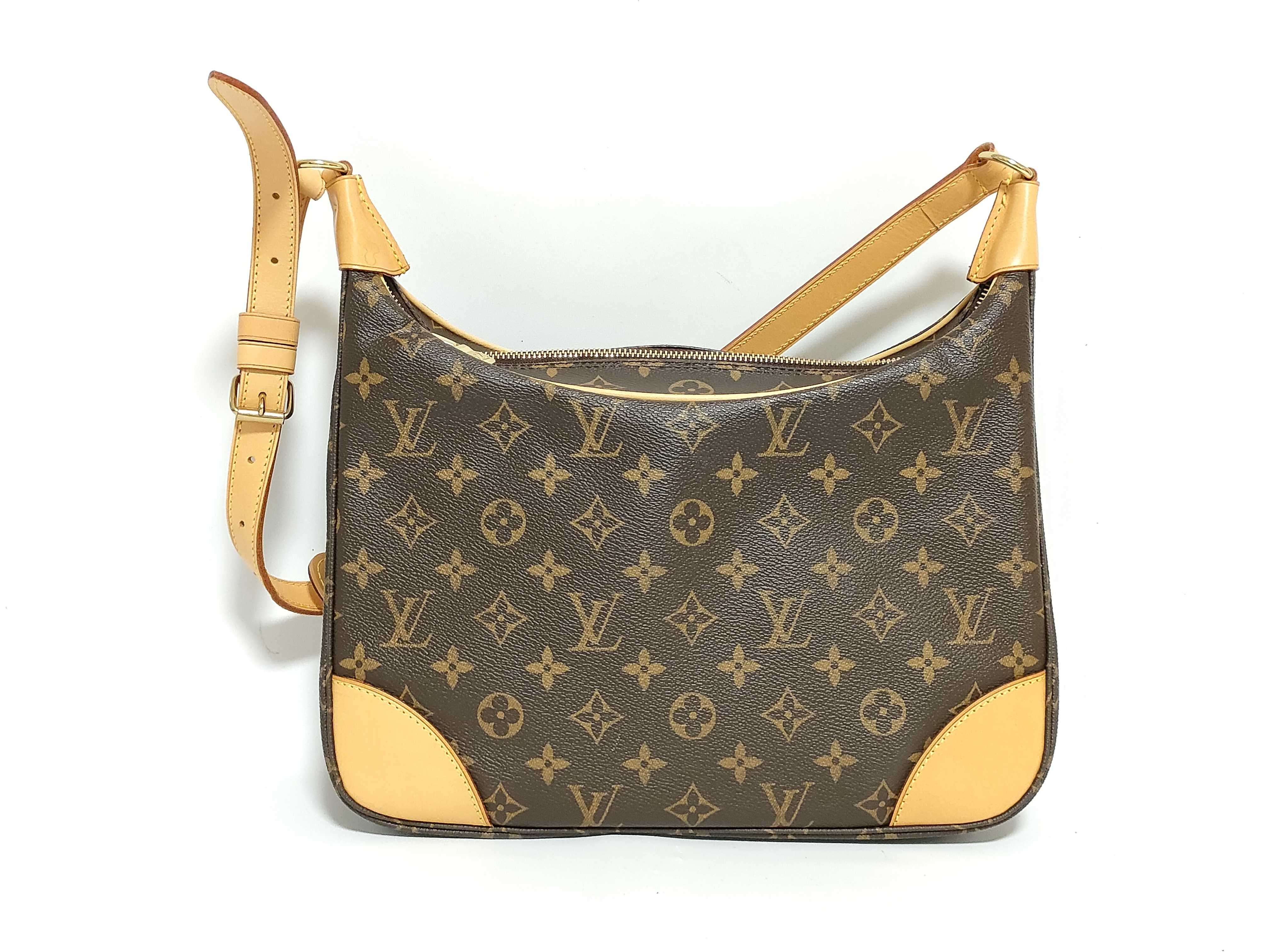 Boulogne 30 Shoulder Bag