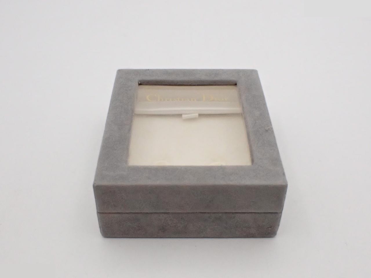 Other lines: Precious metals and earrings — view 4