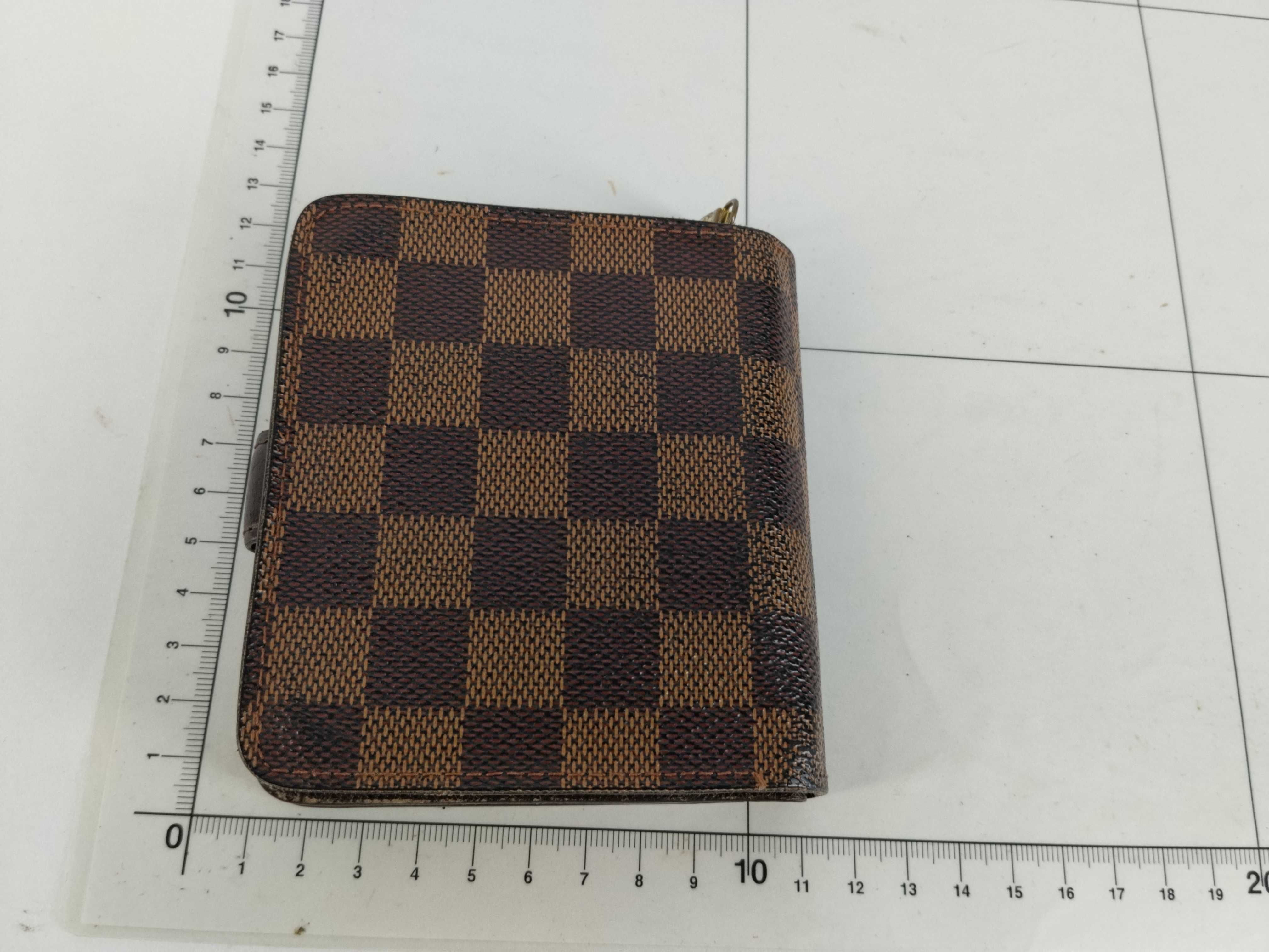 Damier Louis Vuitton Compact Zip N61668 Wallet — view 2
