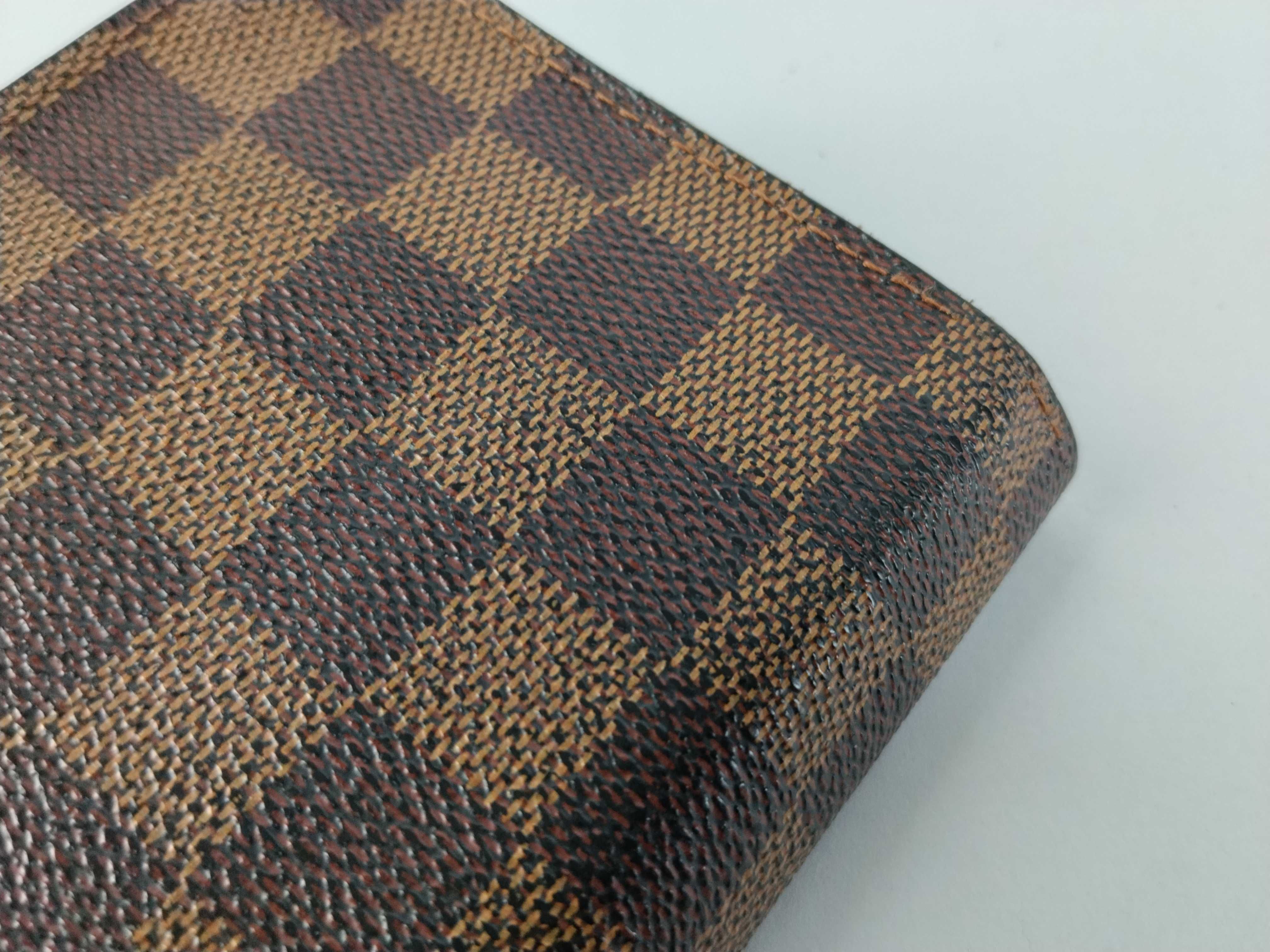 Damier Louis Vuitton Compact Zip N61668 Wallet — view 14