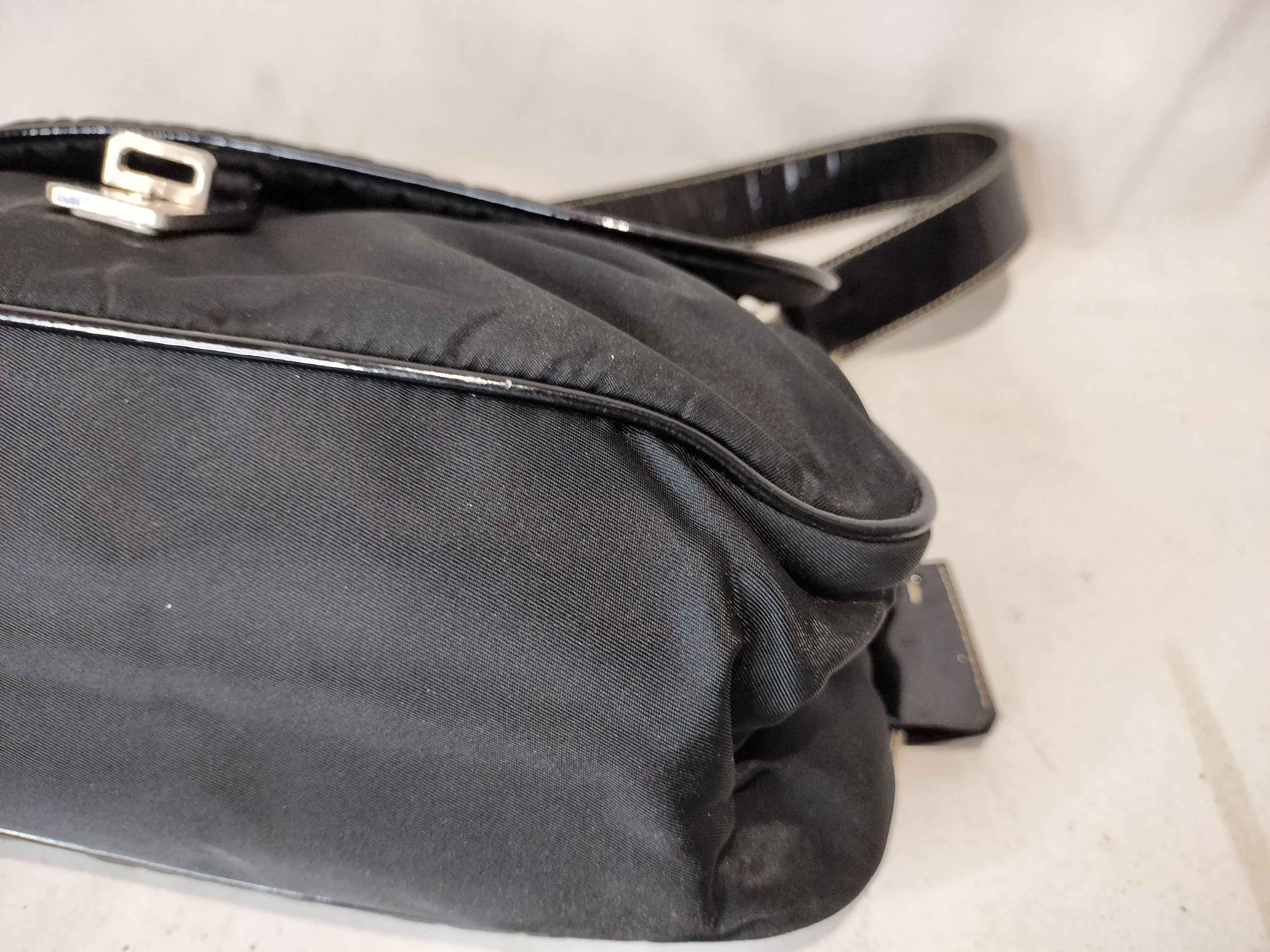 Nylon Turnlock One-Shoulder Bag Handbag — view 6