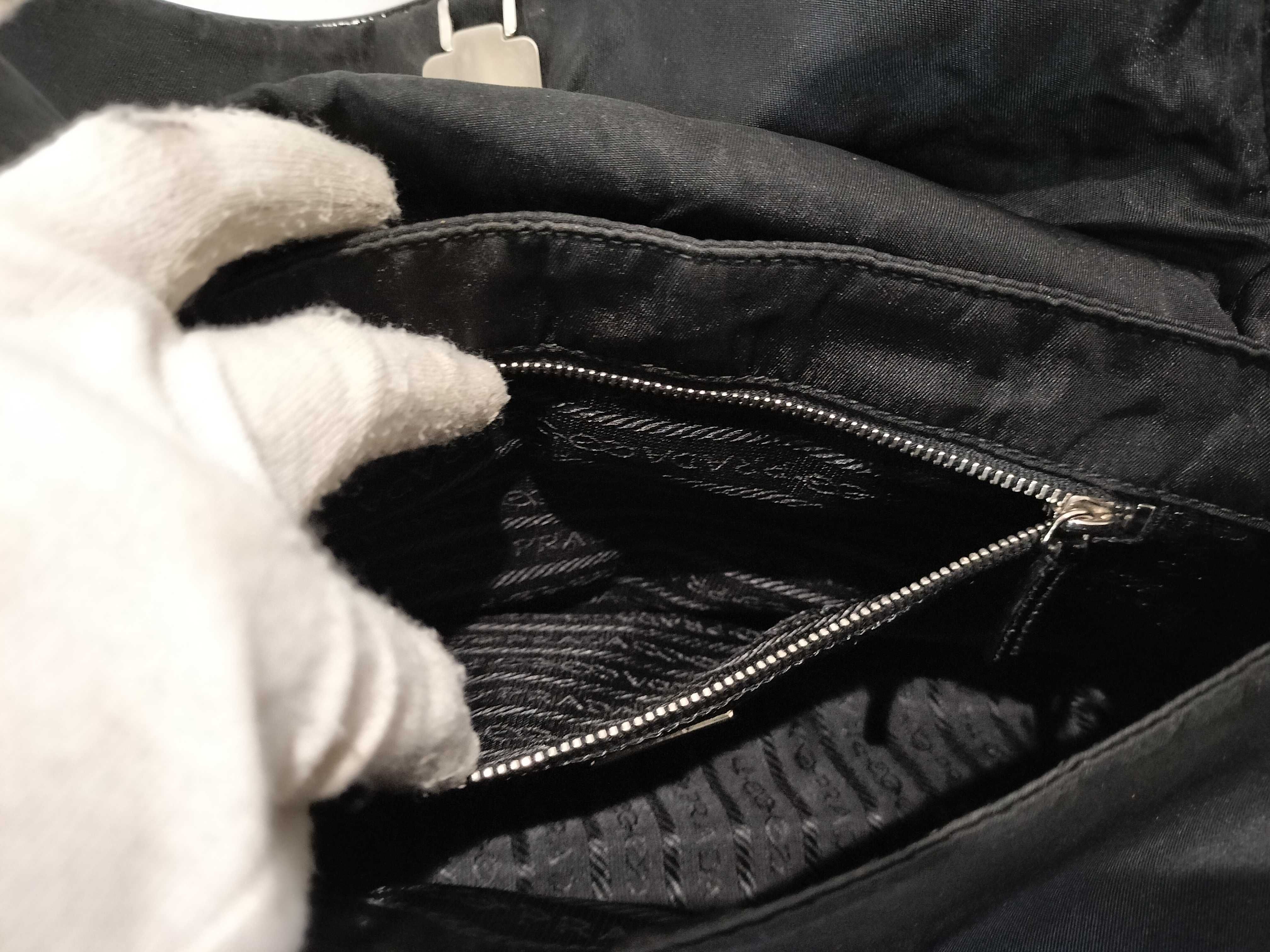 Nylon Turnlock One-Shoulder Bag Handbag — view 10