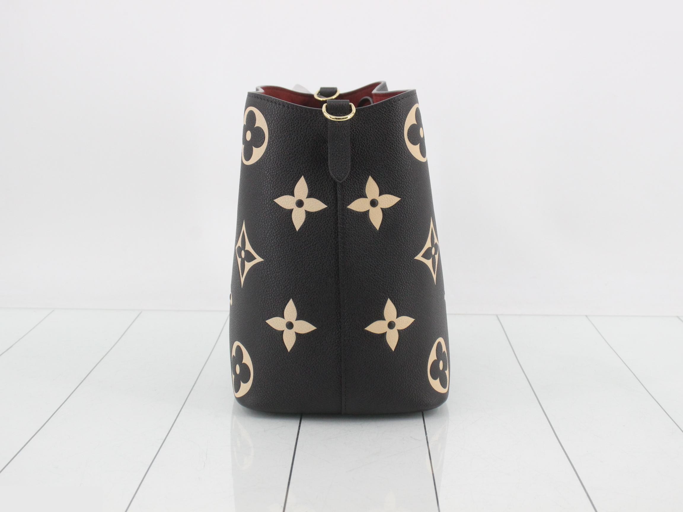 NeoNoe MM Bicolor Monogram Empreinte Leather — view 4