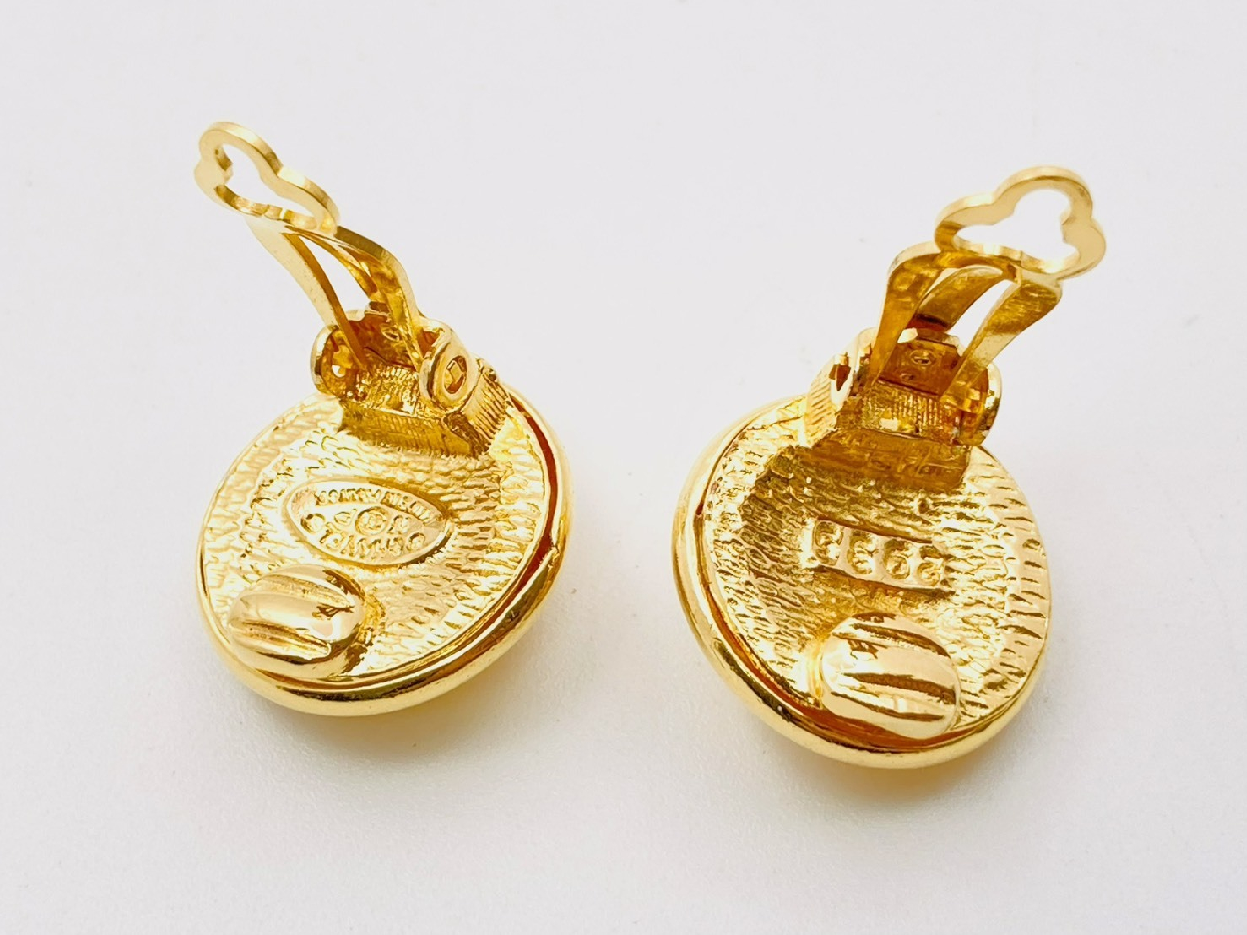 Coco Mark Round Circle Earrings (with comments) 93P/2935 Gold Earrings — view 3